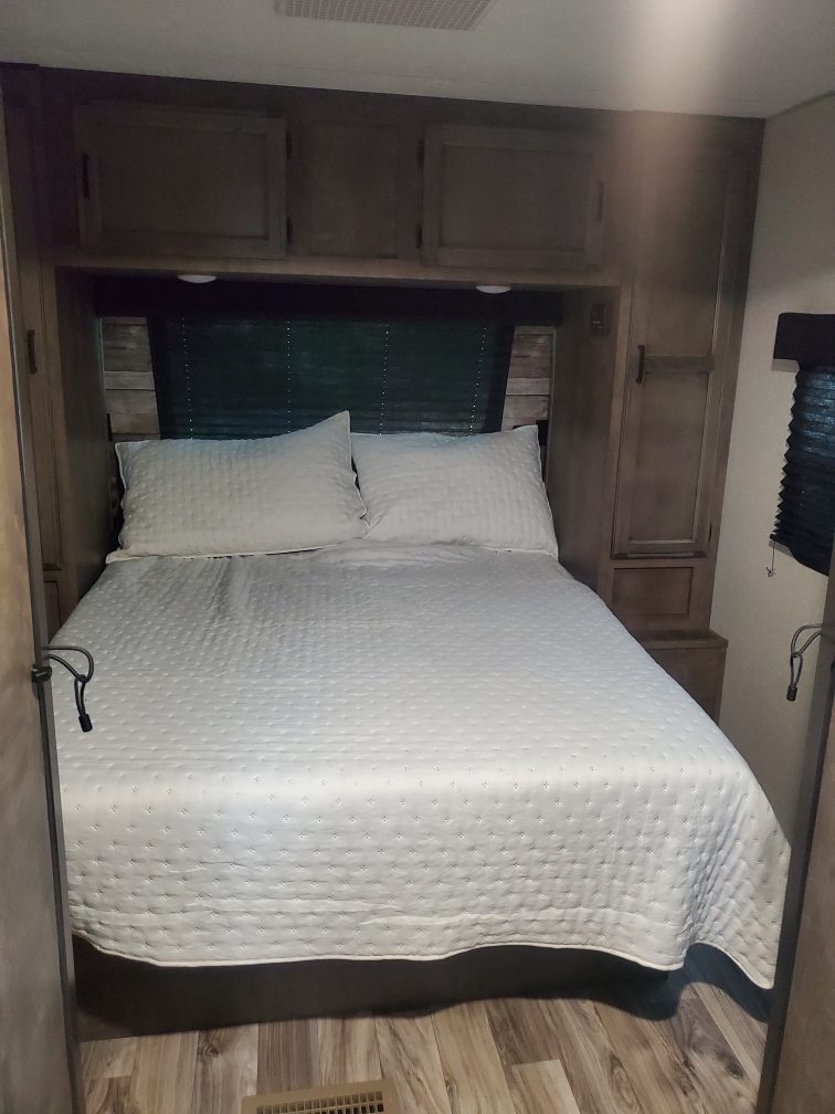 Travel trailer RV Rental 