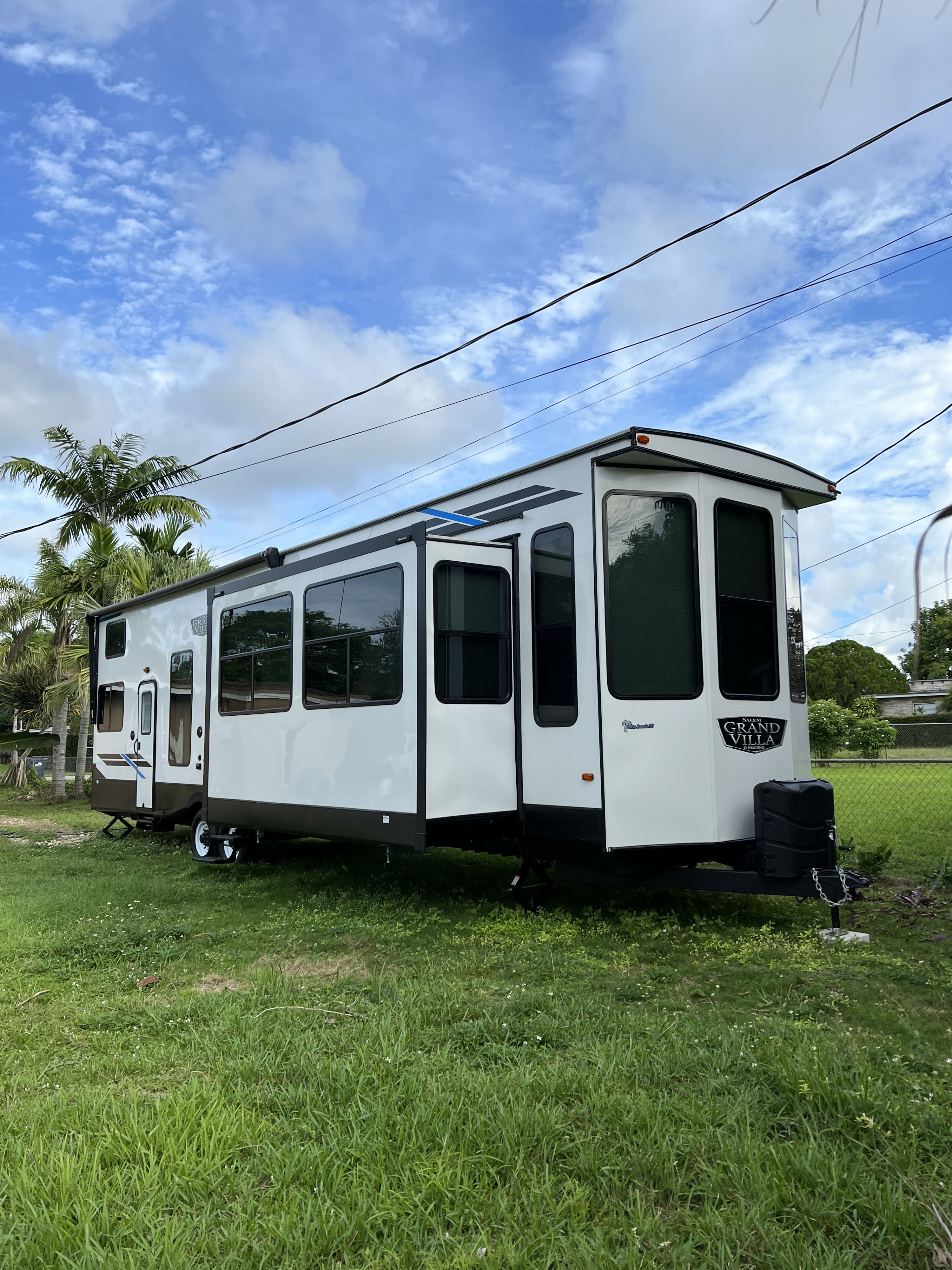 Travel trailer RV Rental 