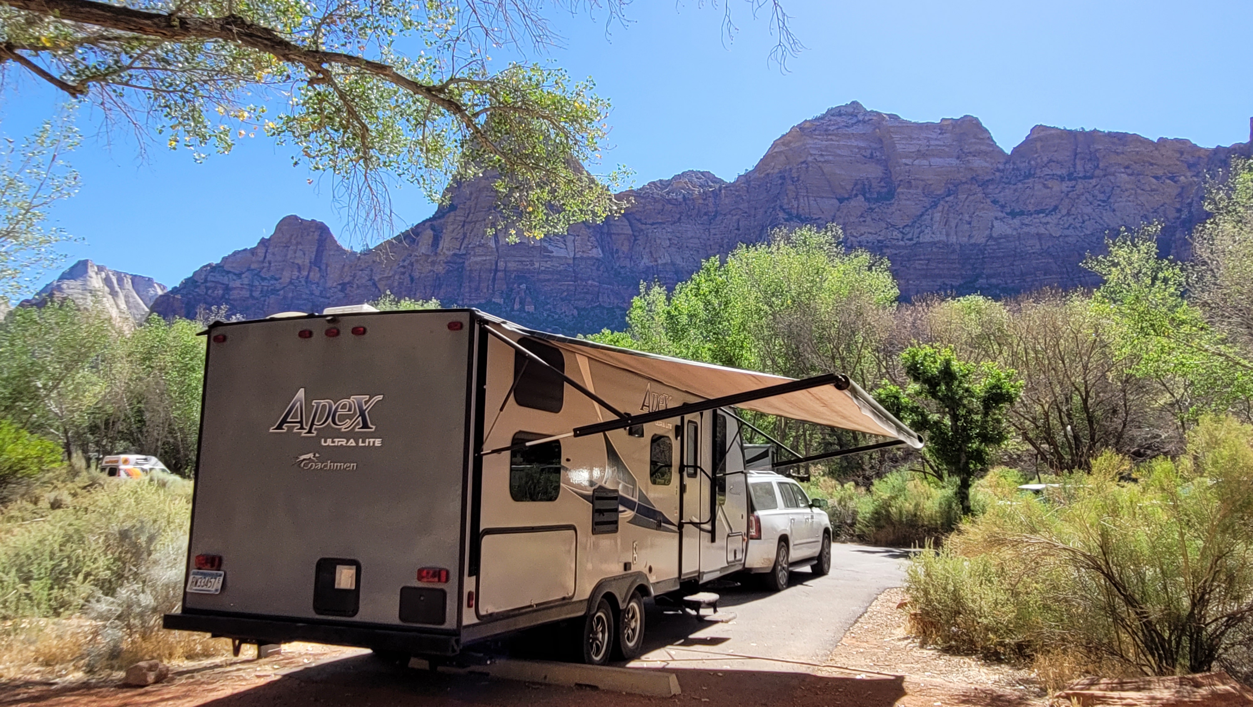 2018 Coachmen Apex 245BHS Ultra-lite with Full Sized Bunks and a Queen Bed