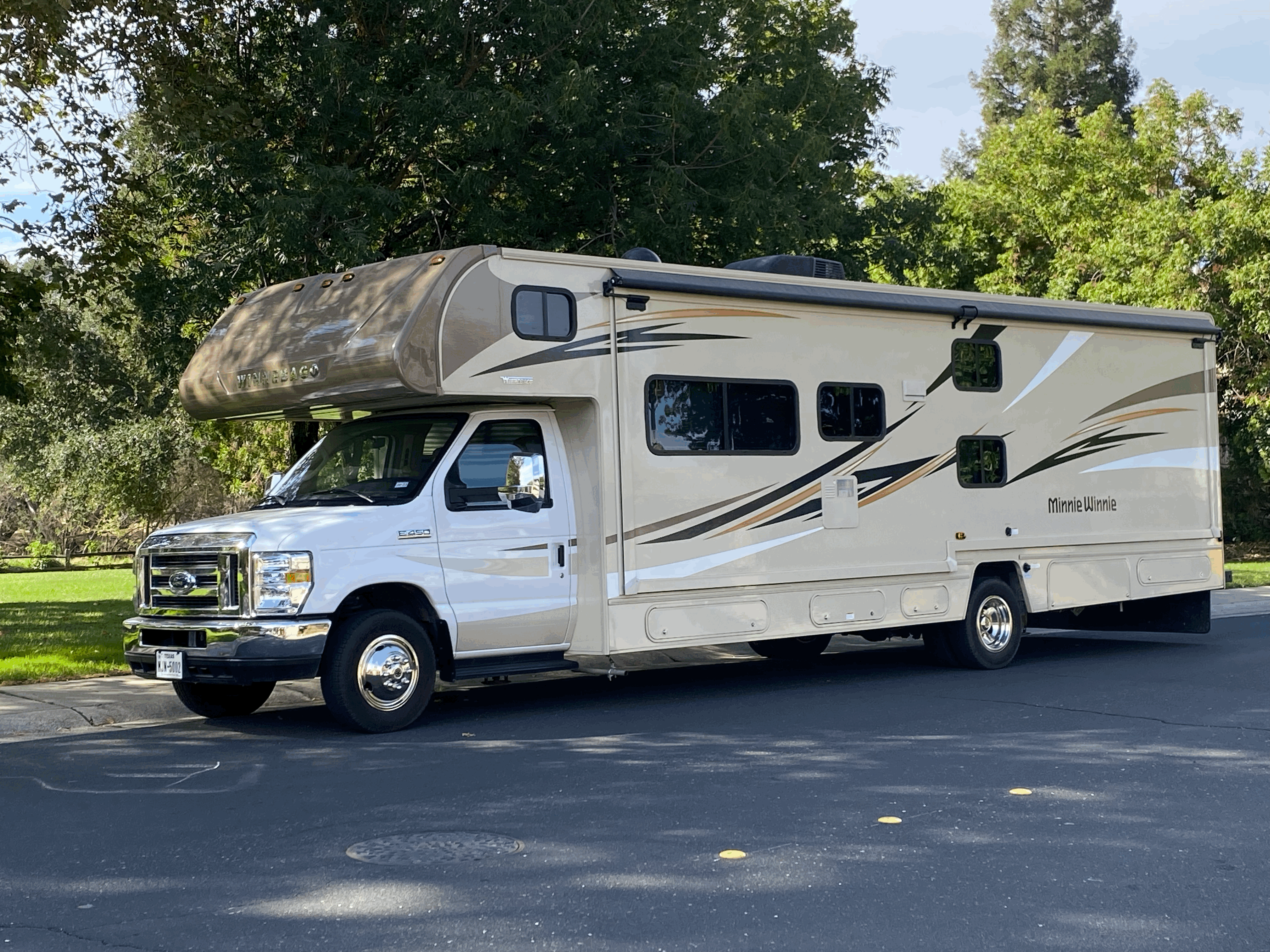 2019 Winnebago Minnie Winnie 31G Bunkhouse *Pet Friendly!*