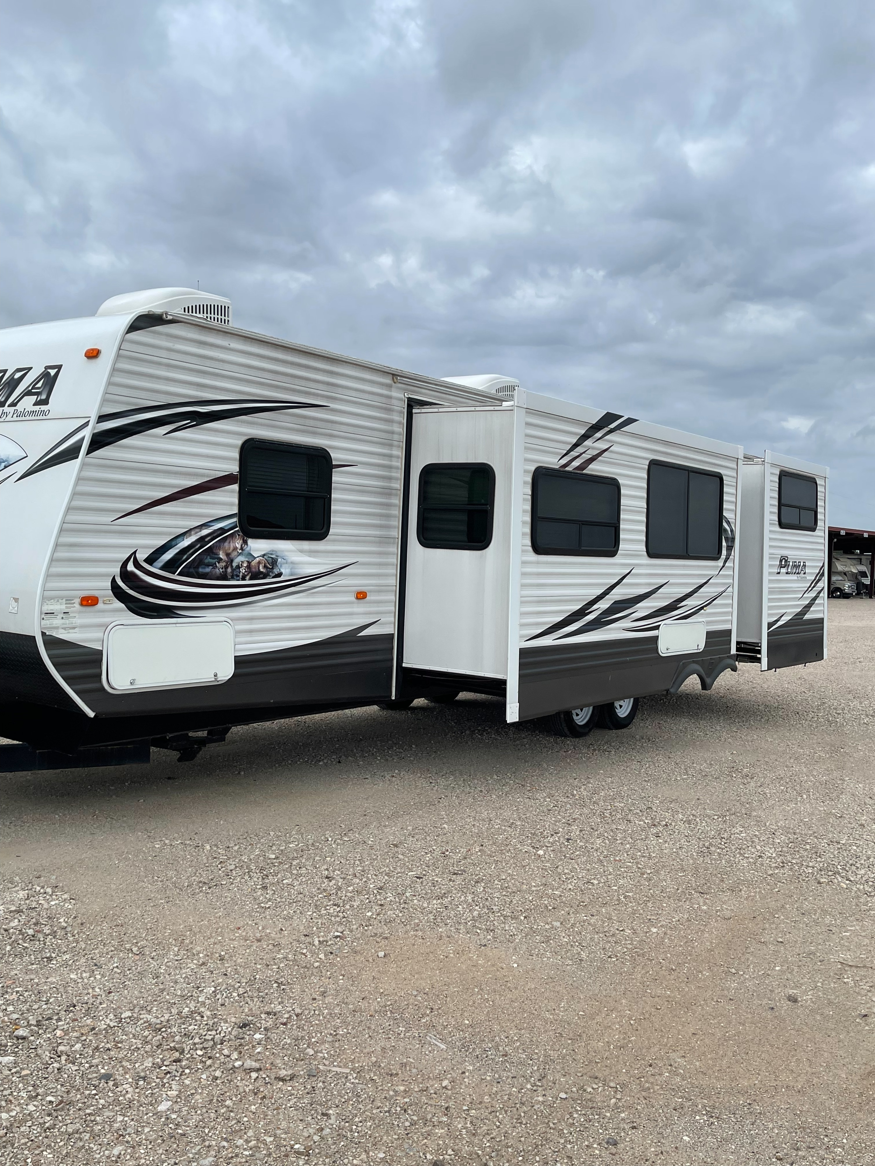 2015 FOREST RIVER WILDWOOD X-LITE 262BHXL - Good Sam RV Rentals