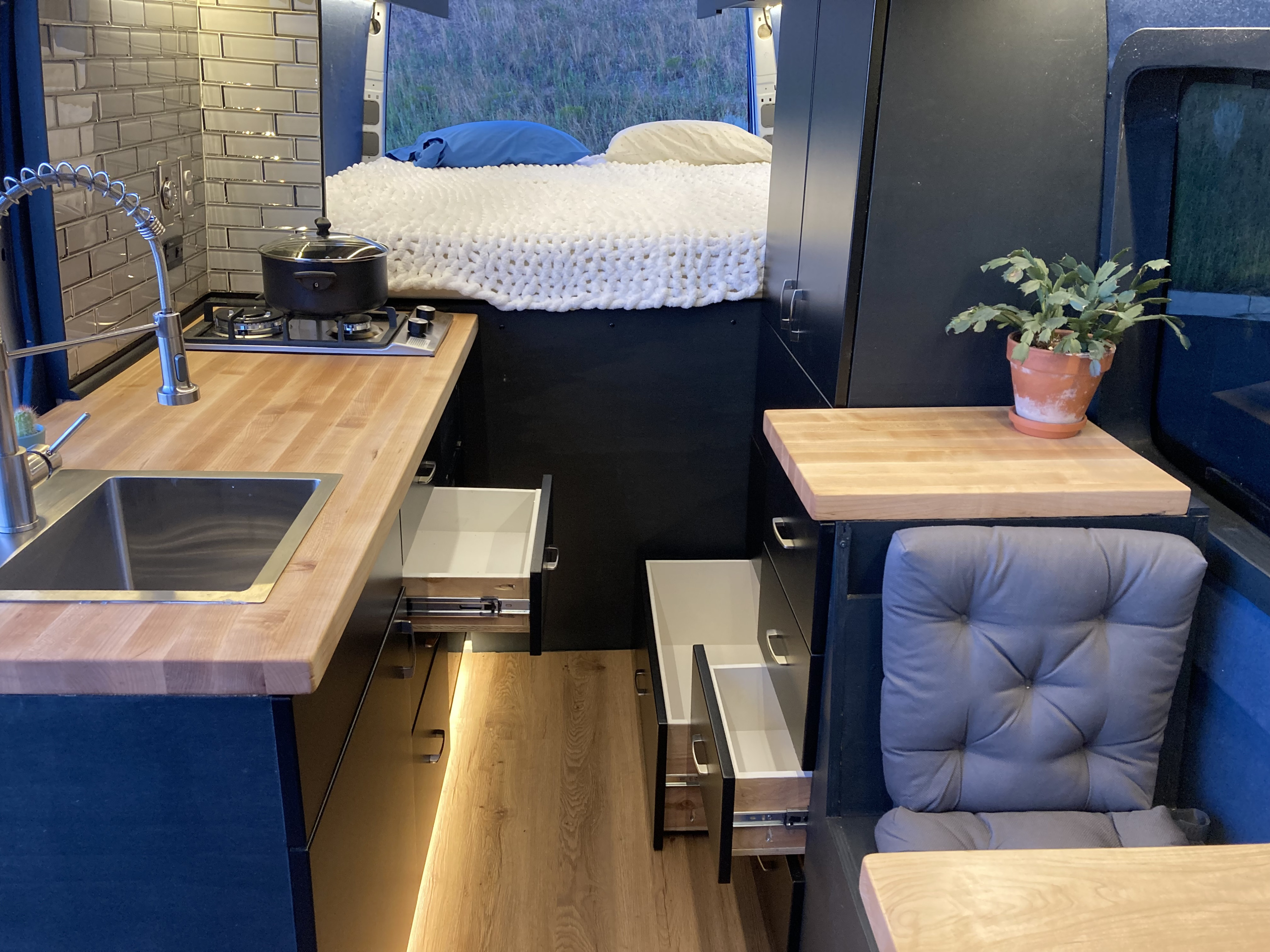 Camper van RV Rental 