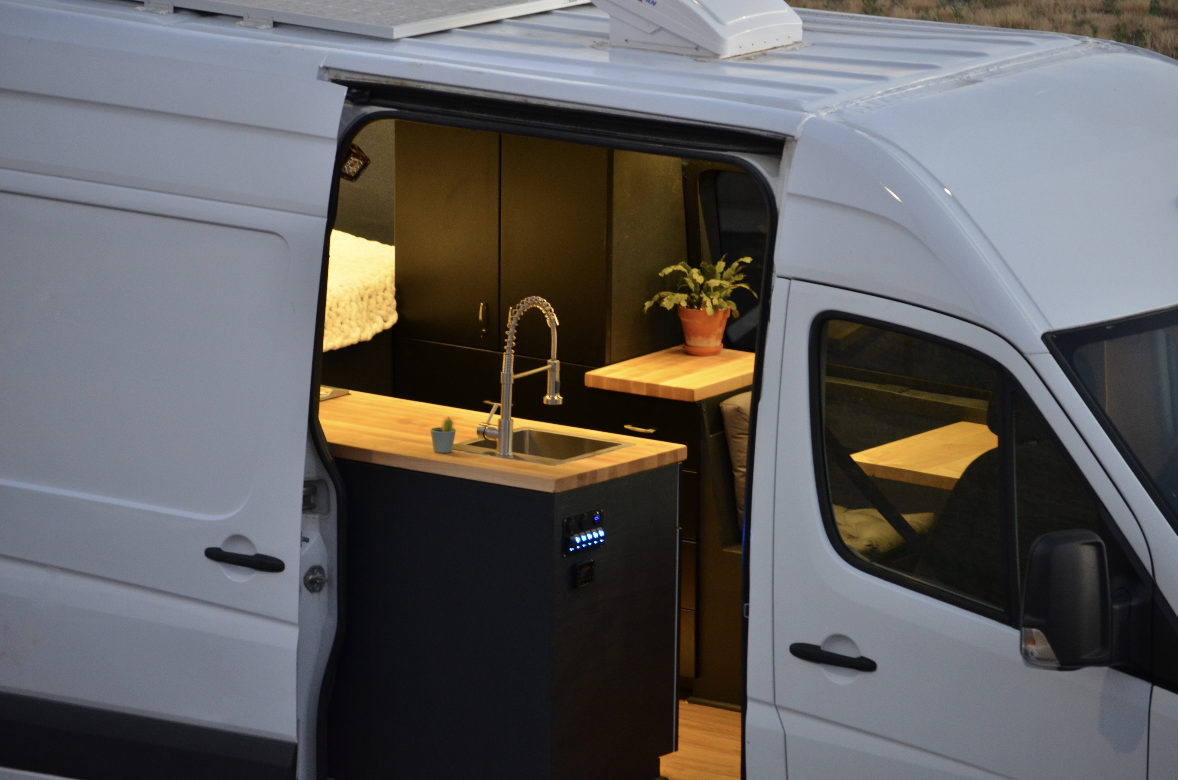 Camper van RV Rental 