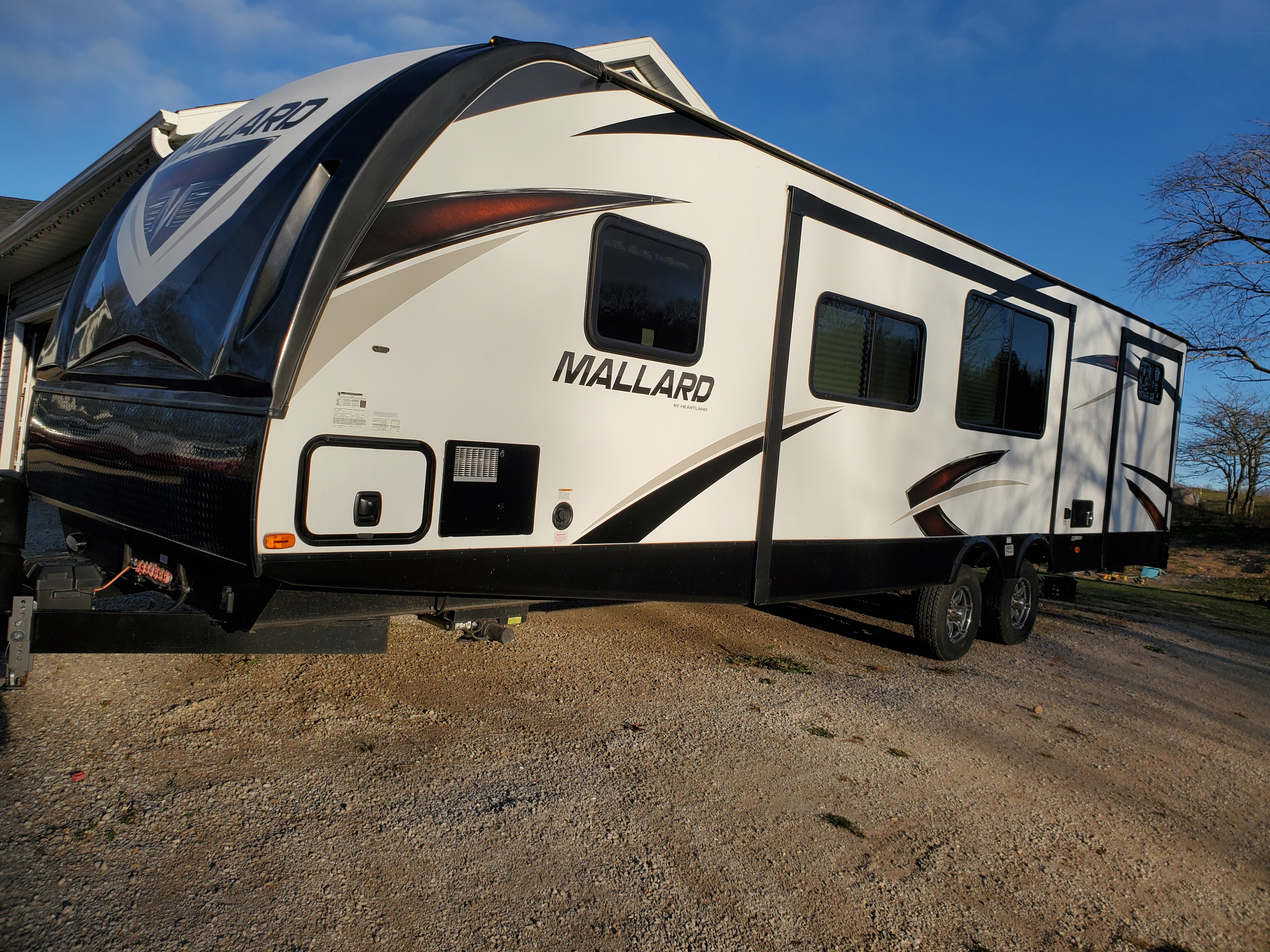 2019 Heartland RVs Mallard M33