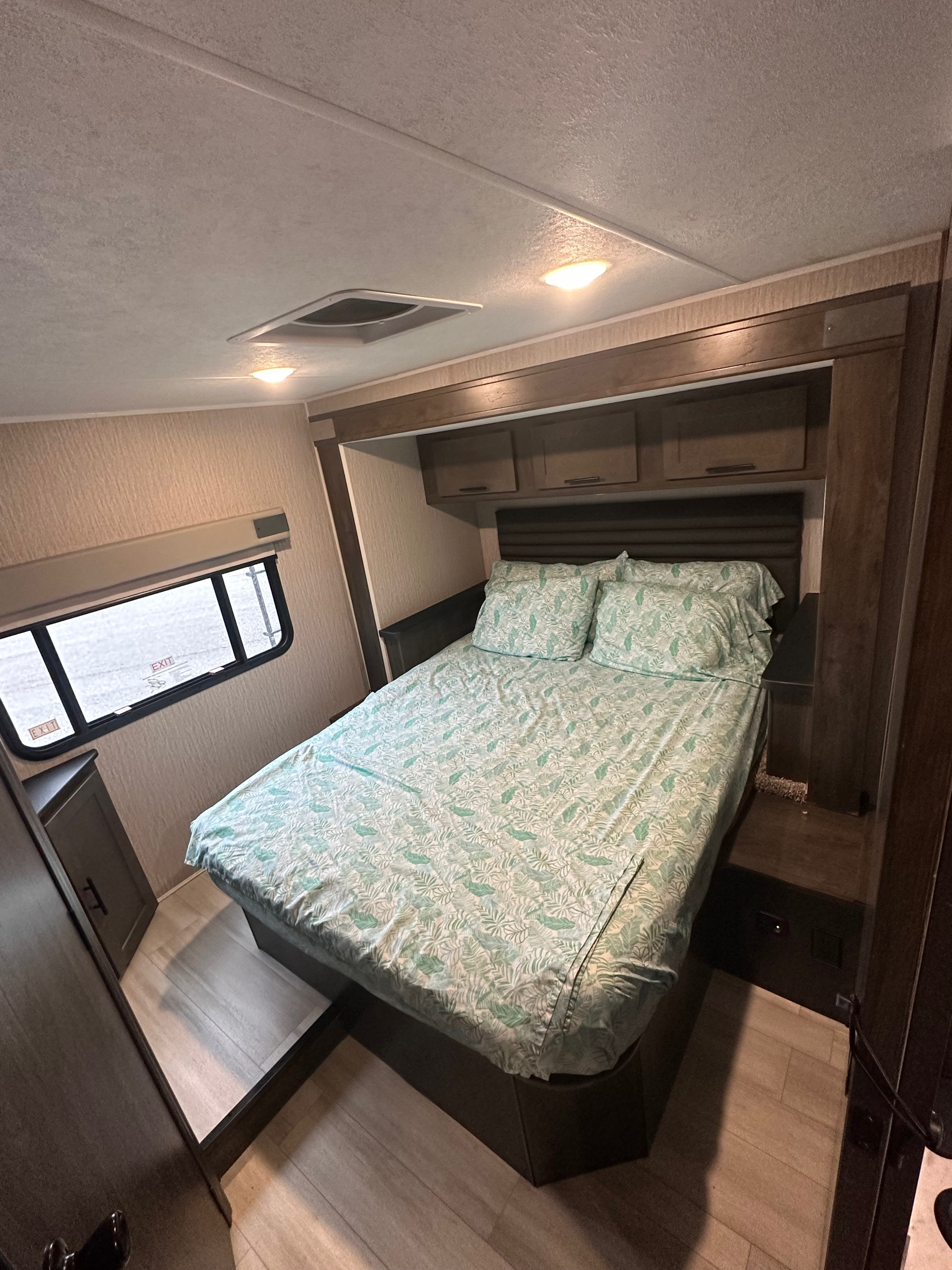 Coachmen Leprechaun 2022