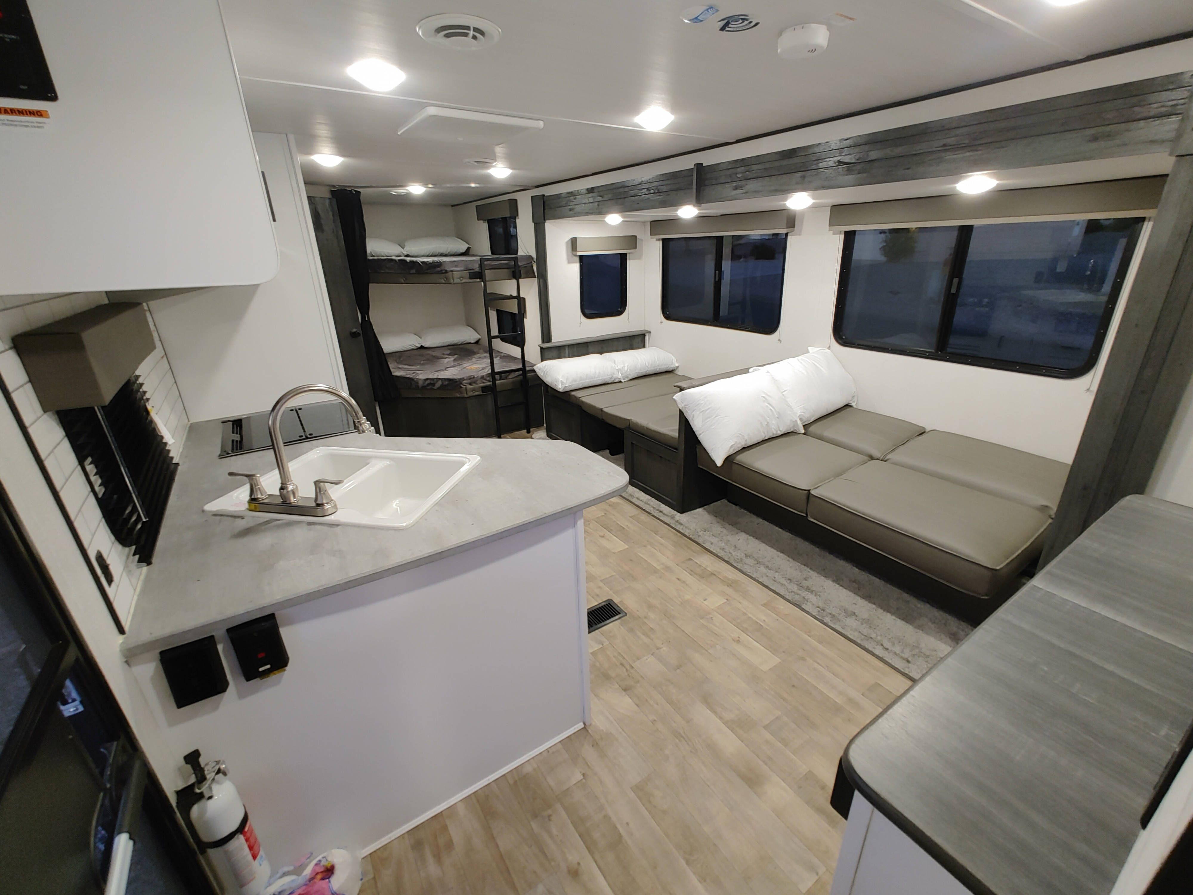 New 2022 Keystone RV Hideout M-26BHWE