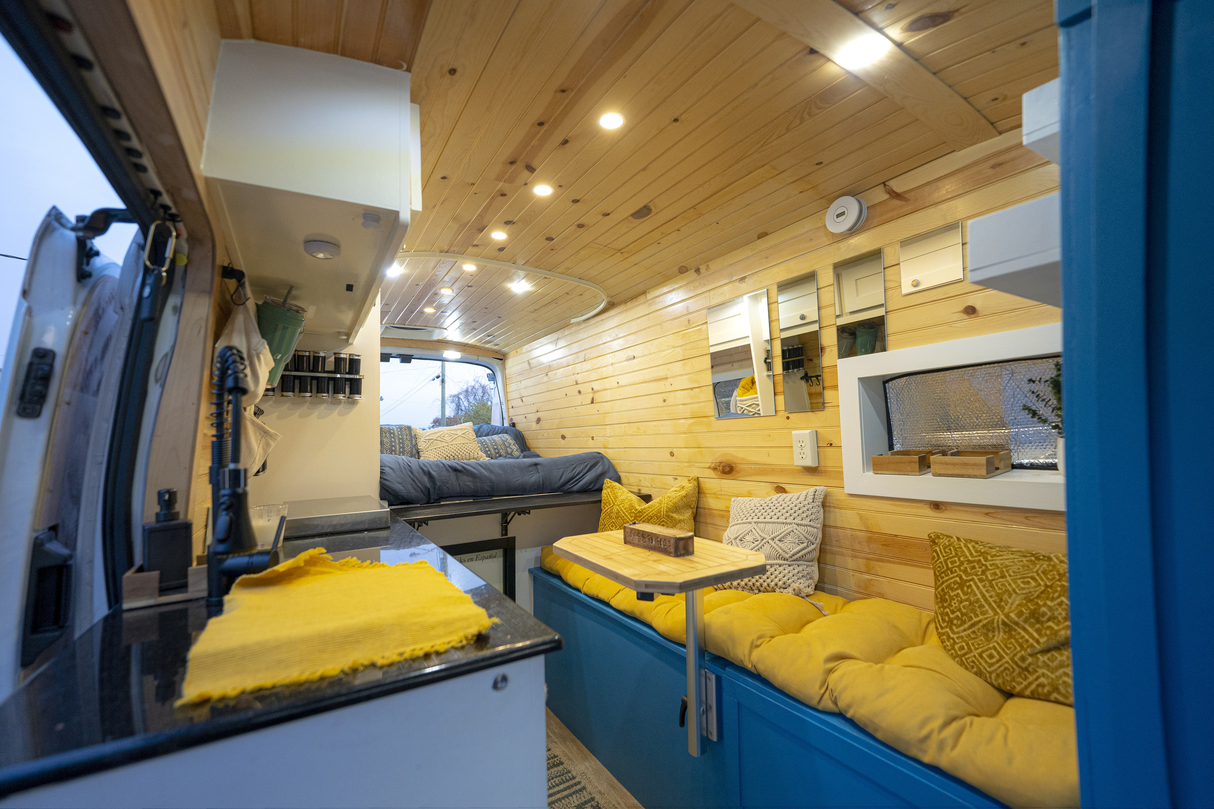 Camper van RV Rental 
