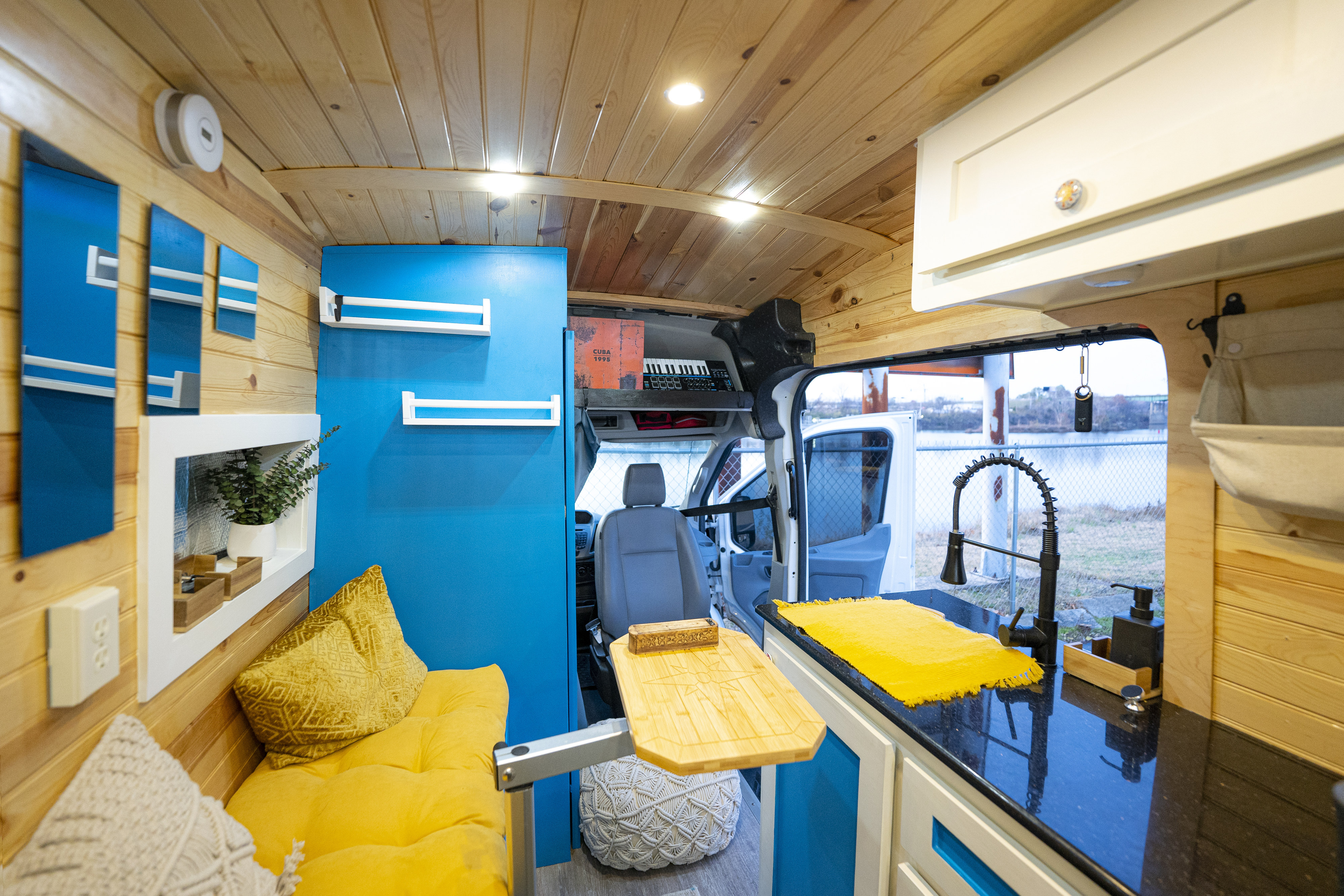 Camper van RV Rental 
