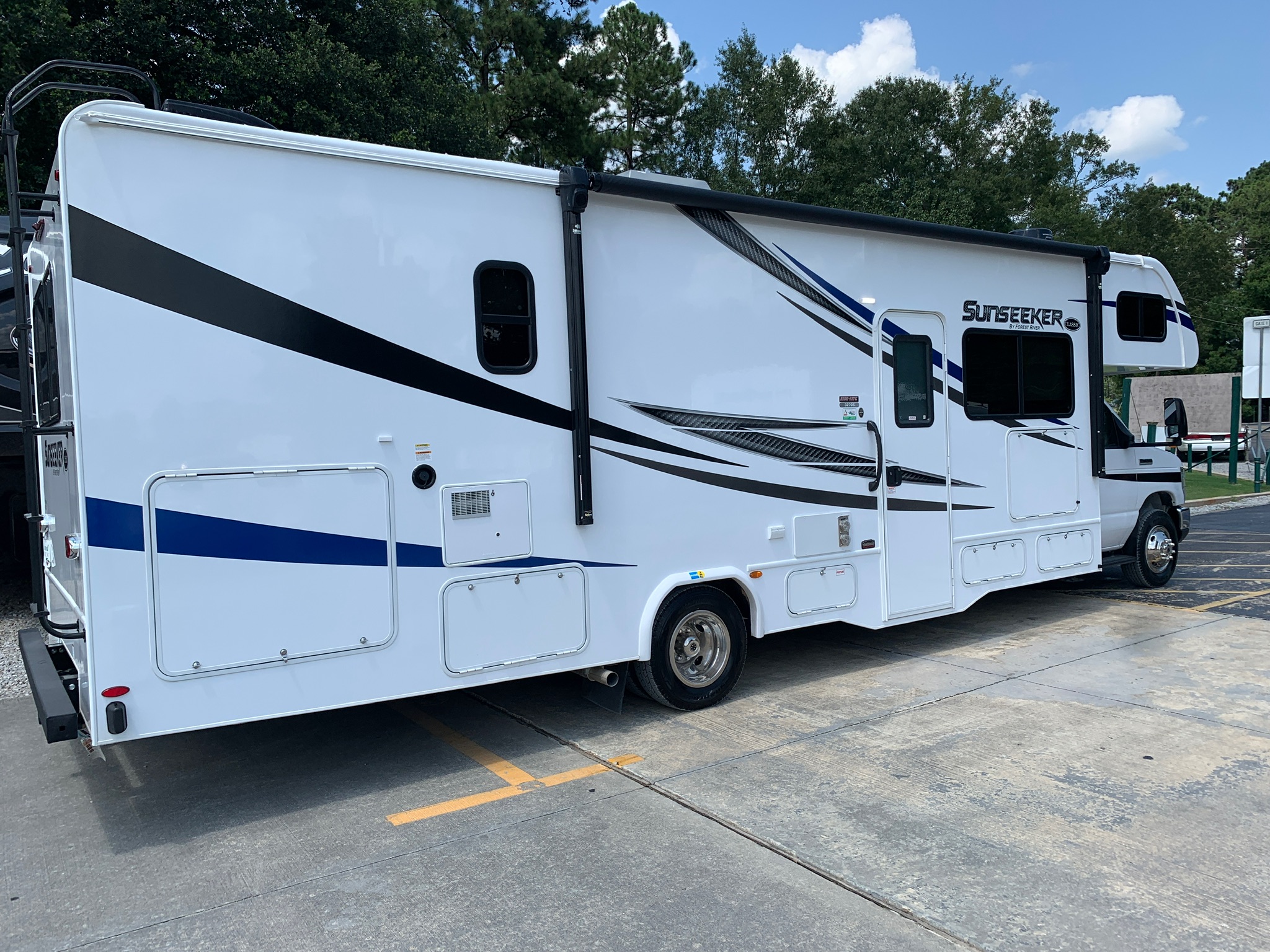 2020 Forest River Sunseeker Classic