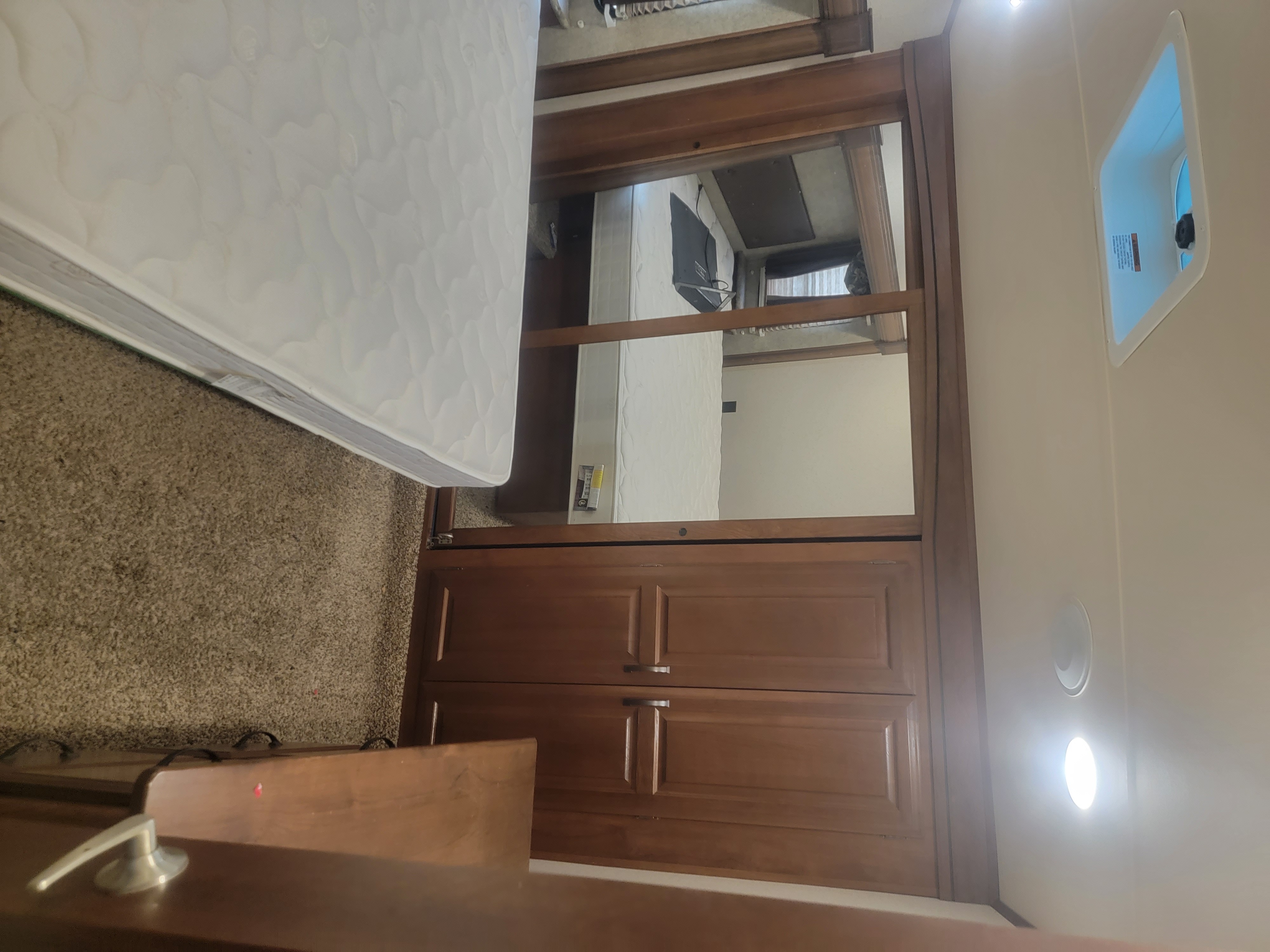 Master bed. Forest River Palomino Sabre 2015