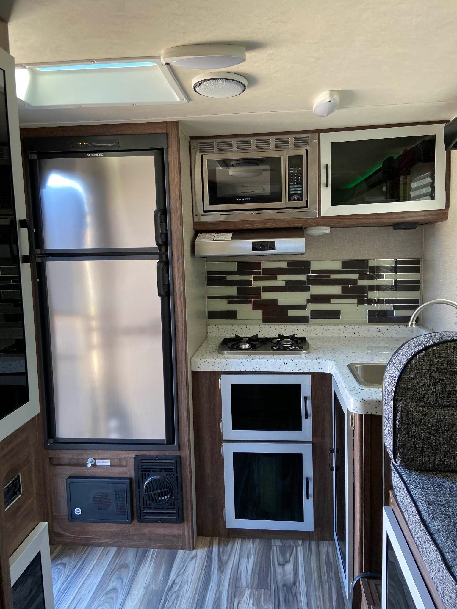 Travel trailer RV Rental 