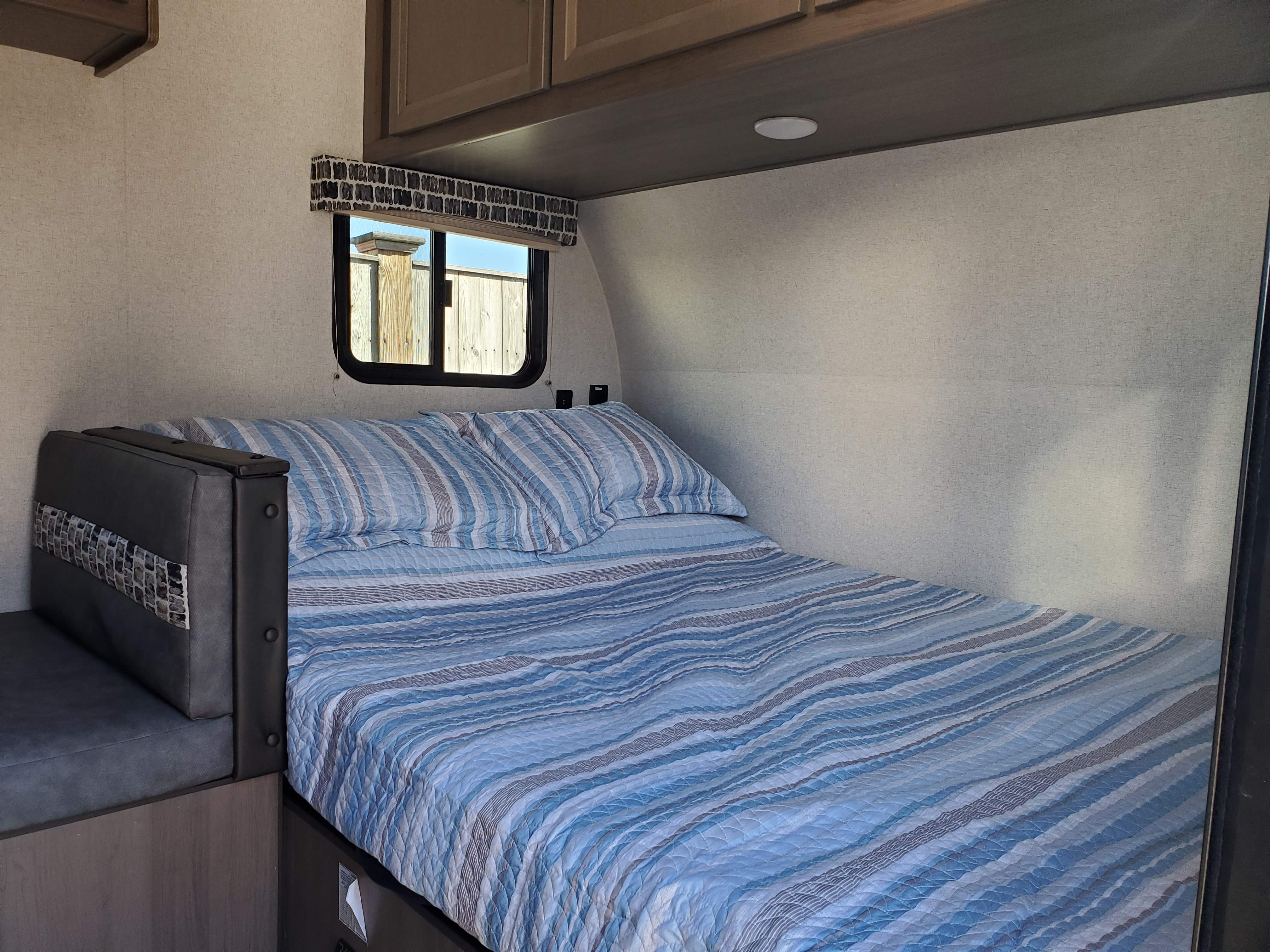 Travel trailer RV Rental 