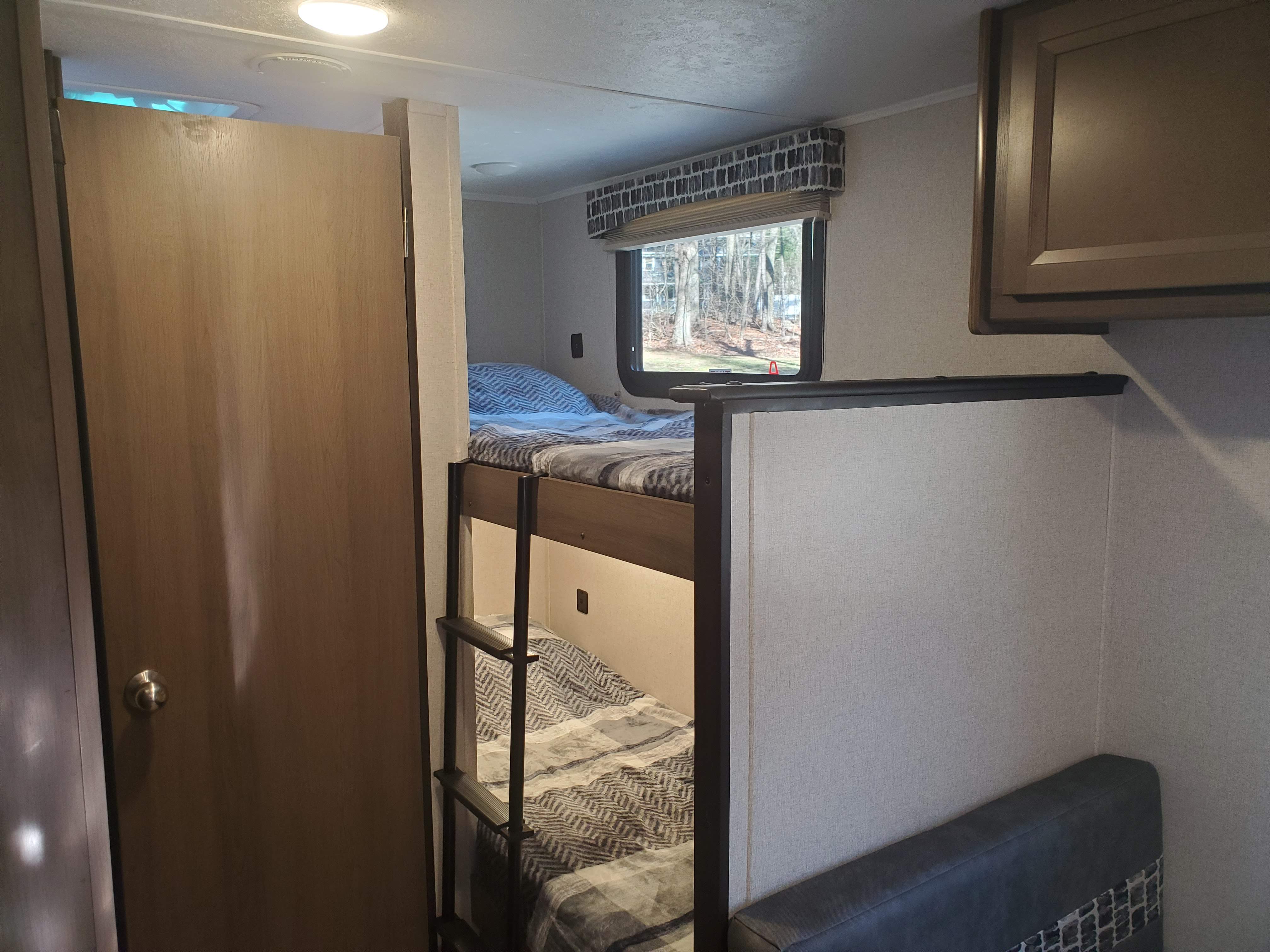 Travel trailer RV Rental 