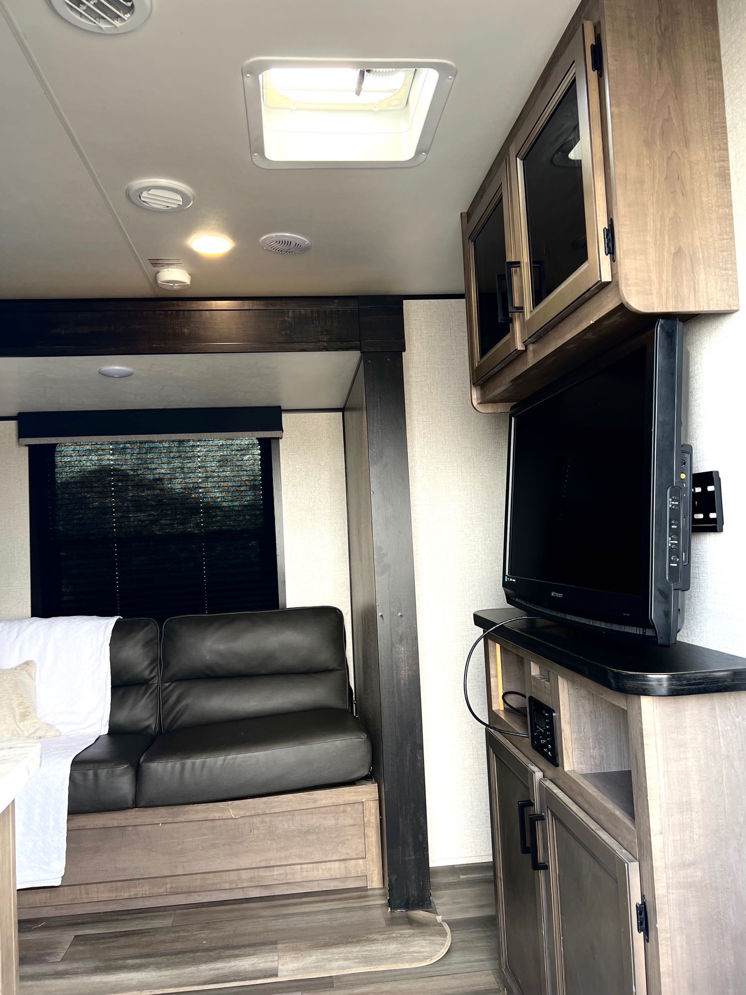 Travel trailer RV Rental 