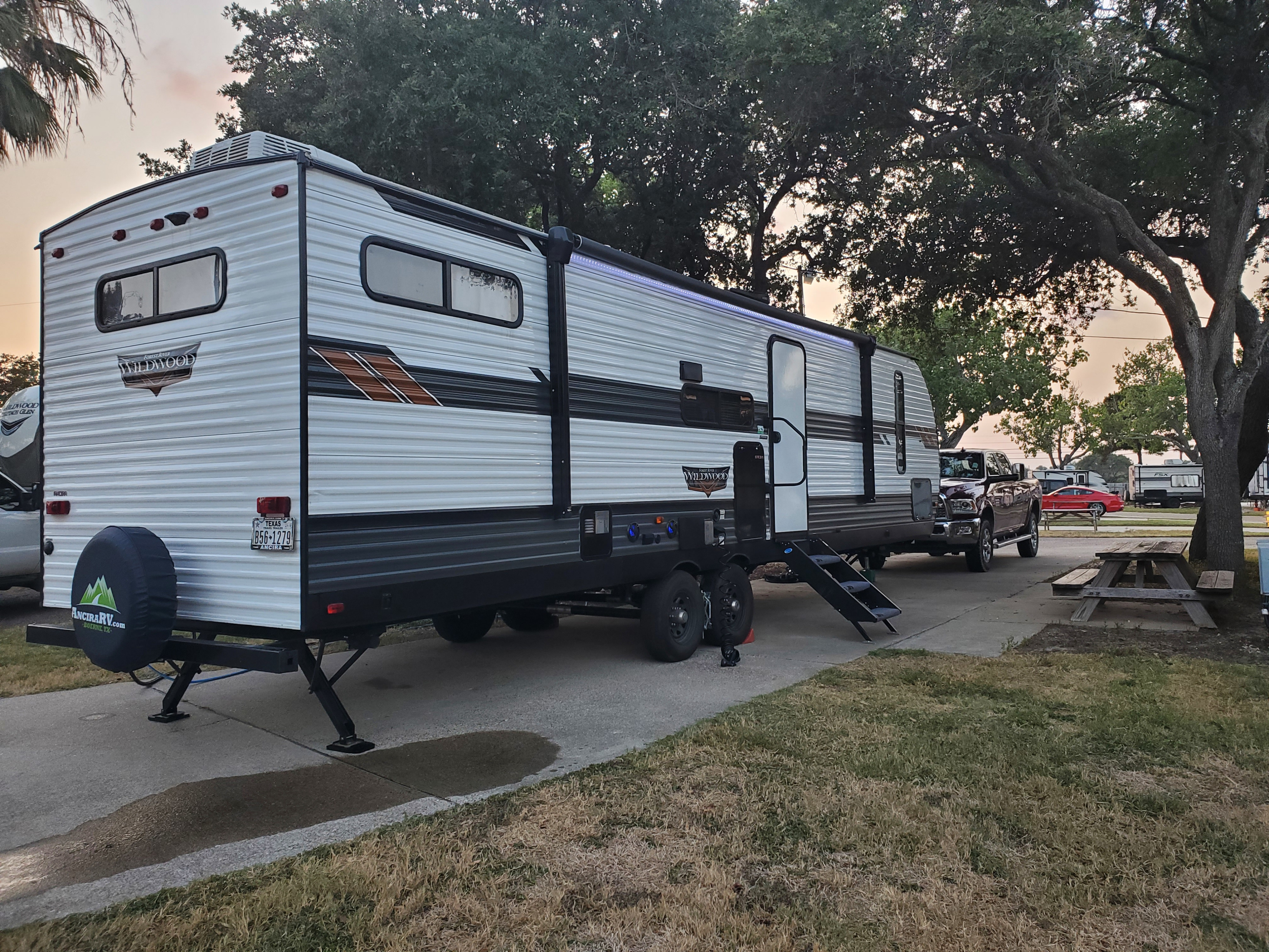 Travel trailer RV Rental 