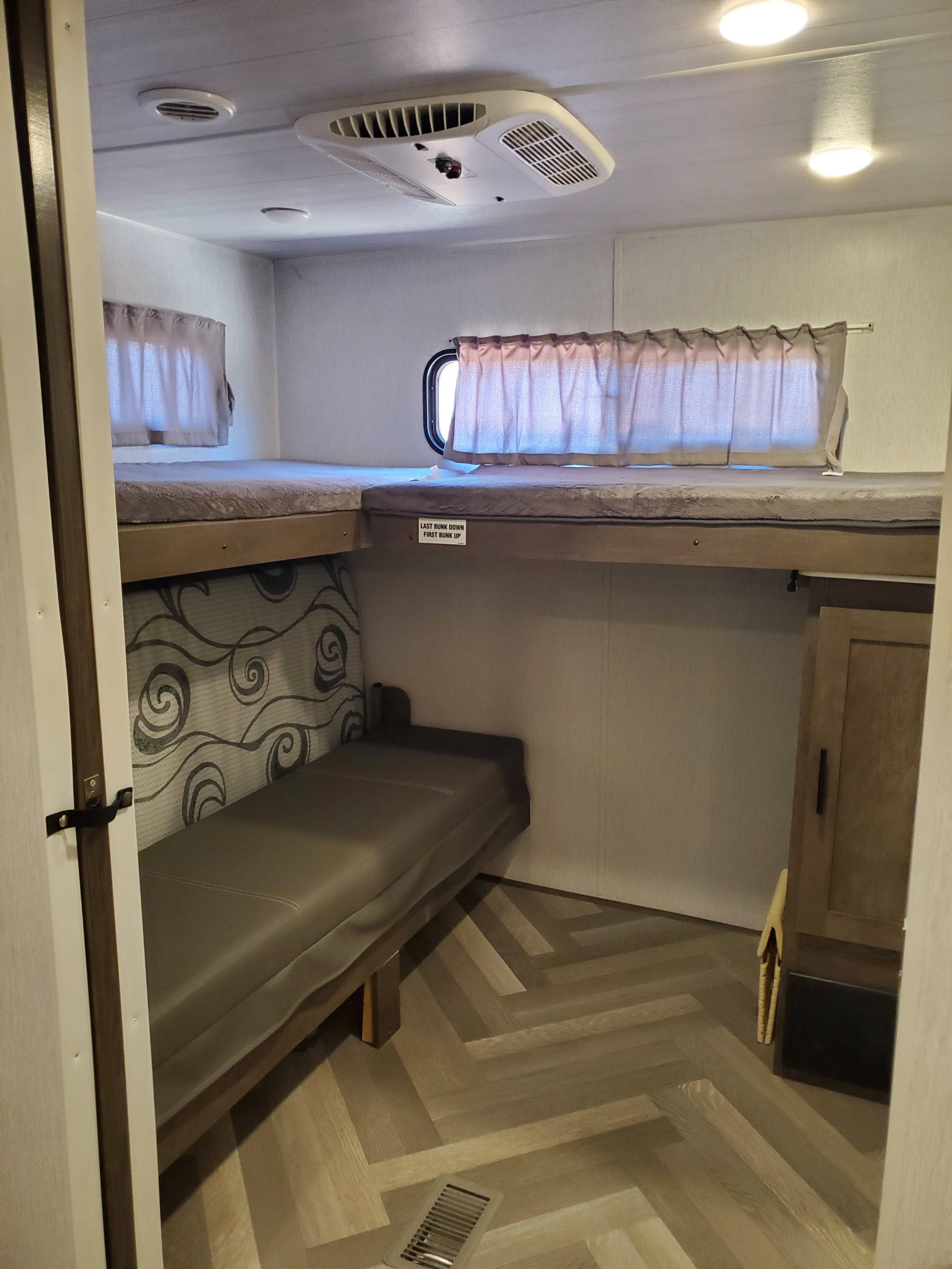 Travel trailer RV Rental 