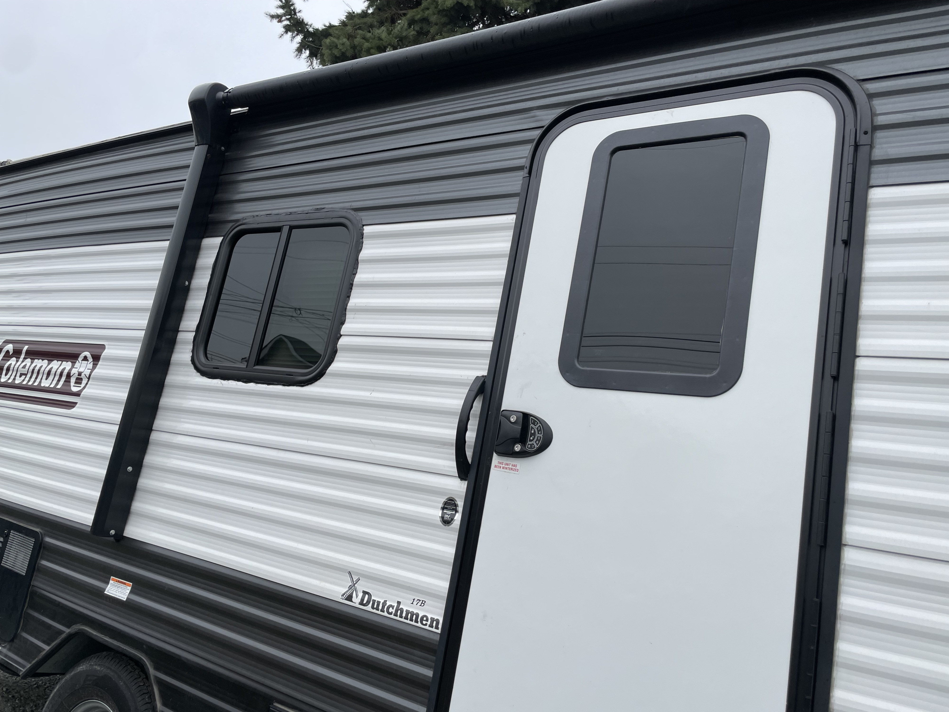 Travel trailer RV Rental 