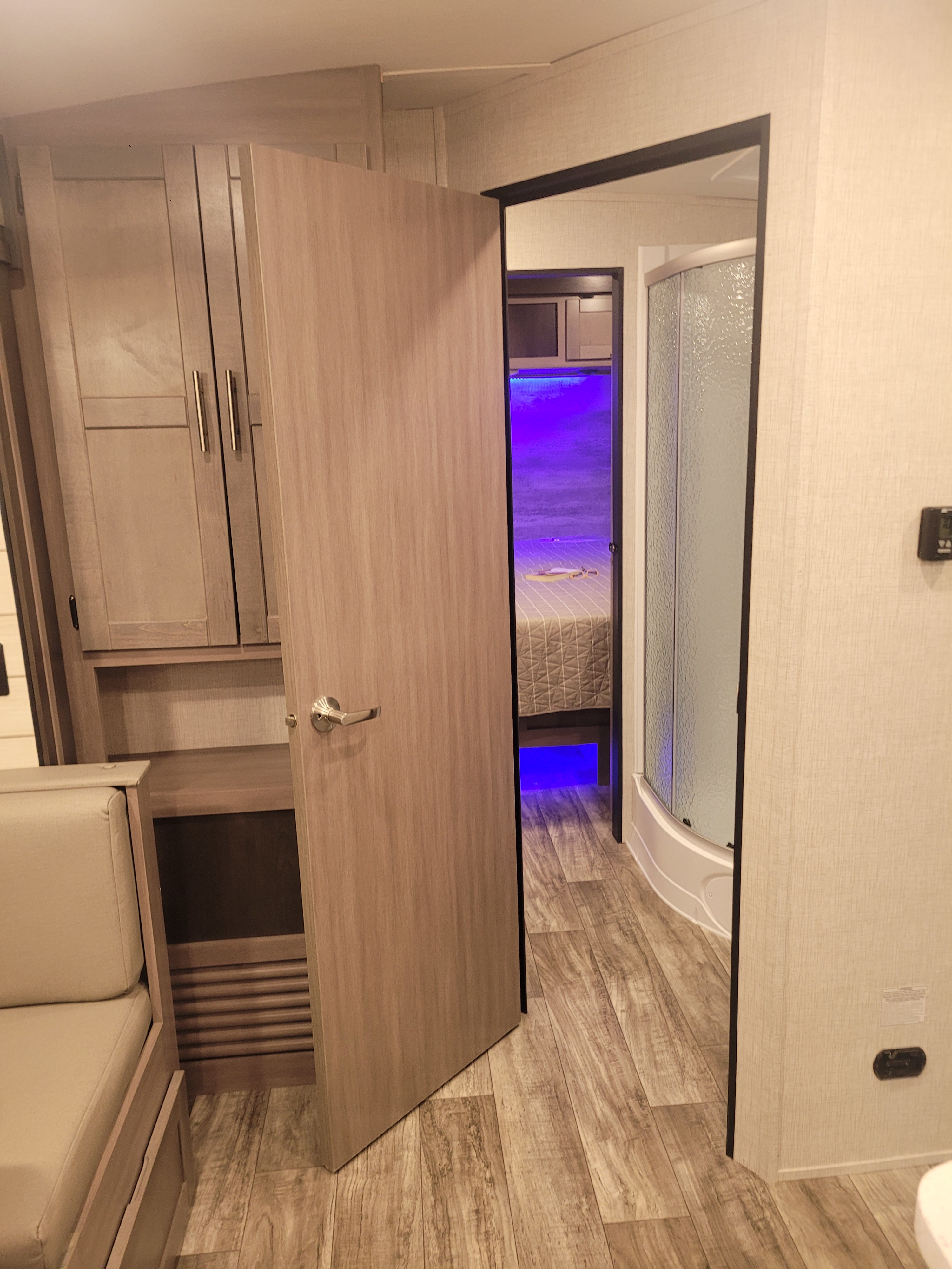 Travel trailer RV Rental 