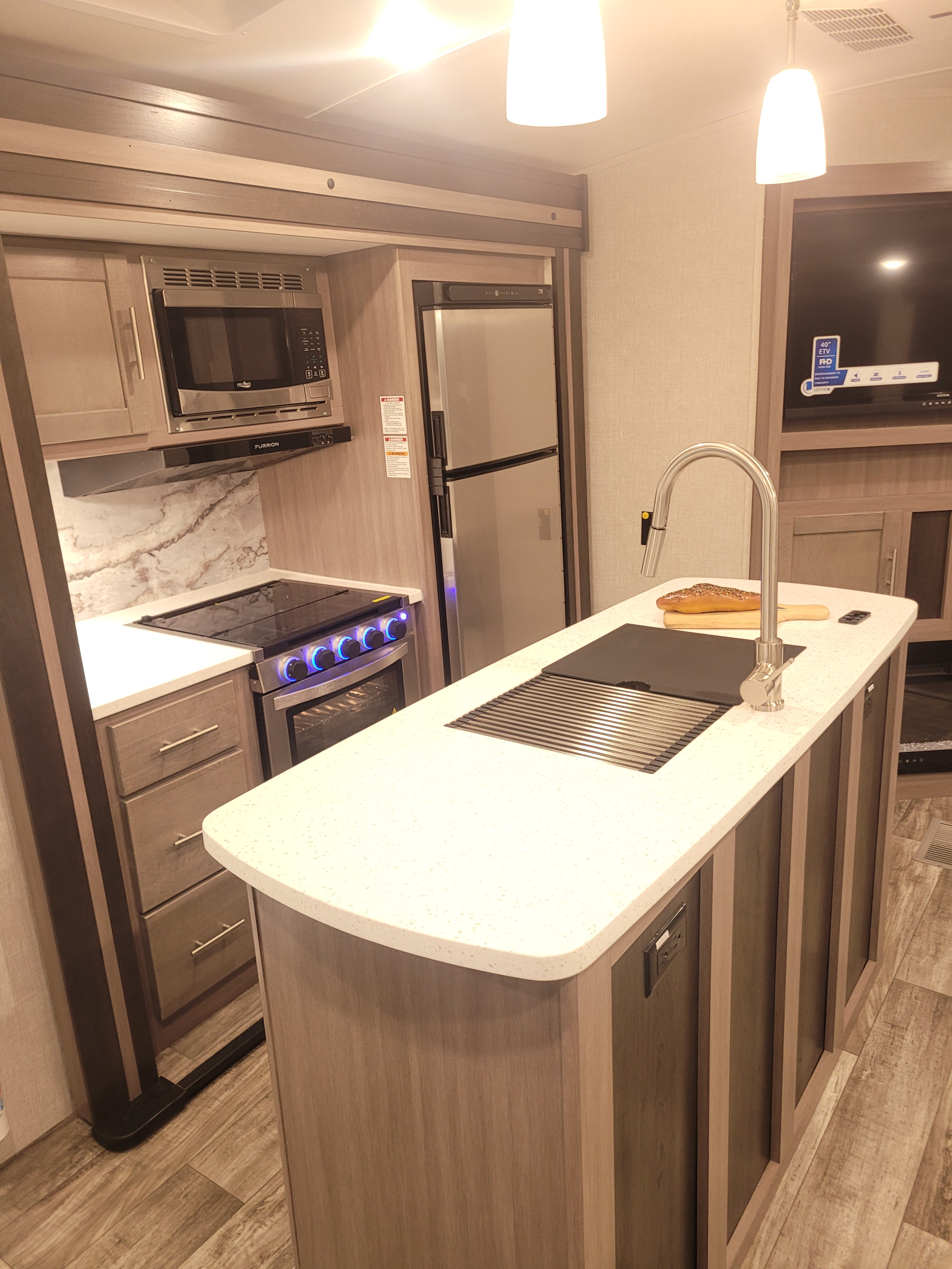 Travel trailer RV Rental 