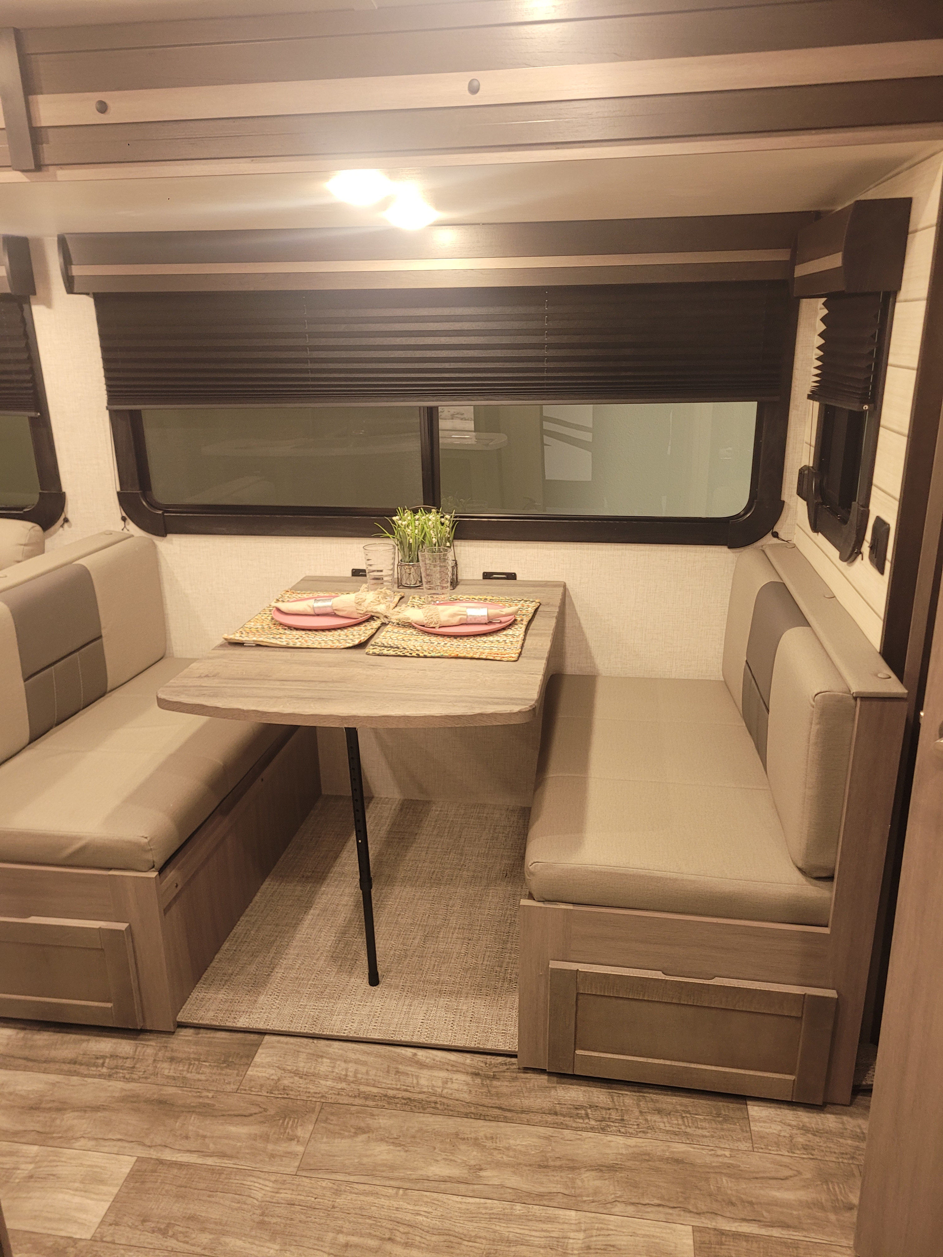 Travel trailer RV Rental 