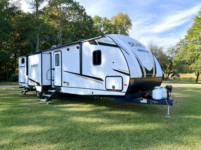 Travel trailer RV Rental 