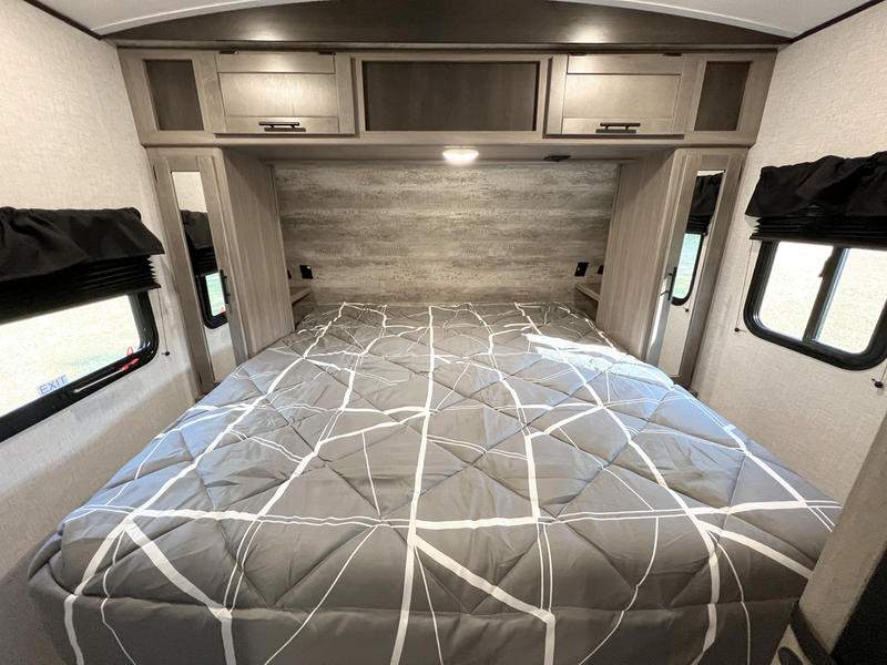 Travel trailer RV Rental 