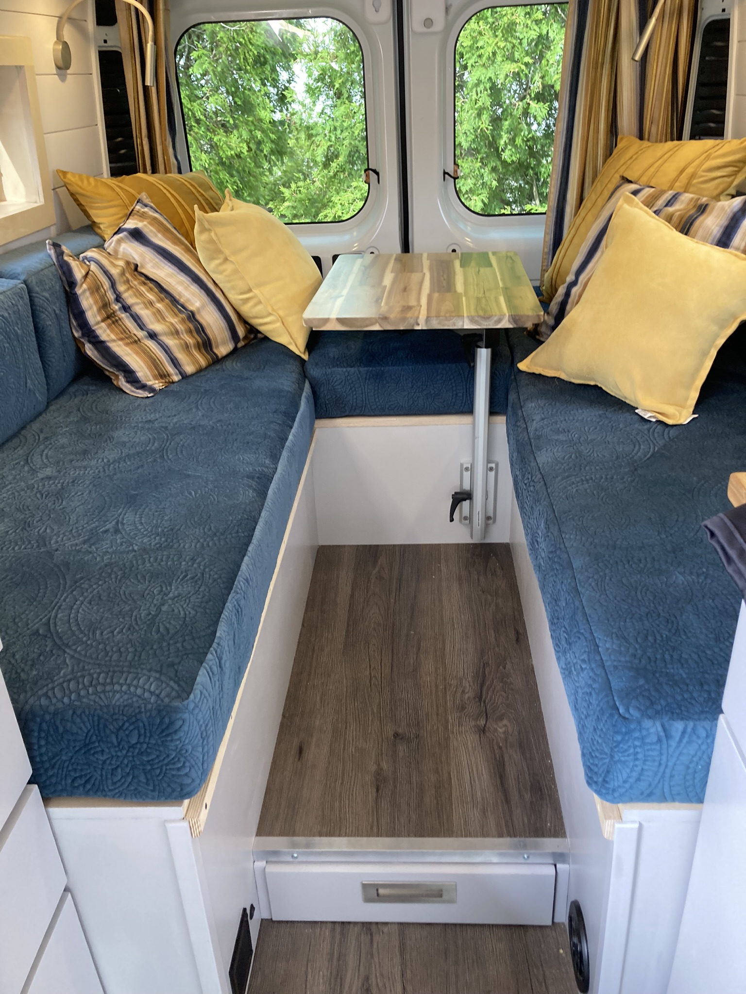 Camper van RV Rental 