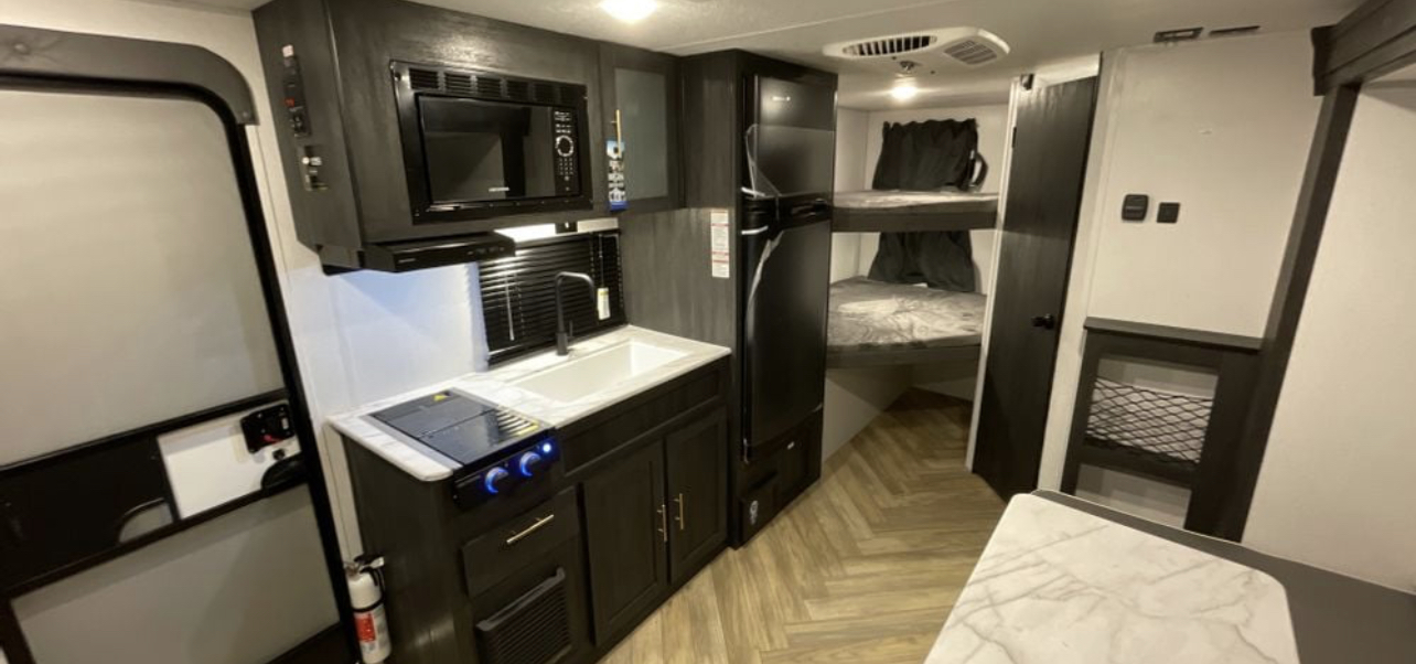 Travel trailer RV Rental 