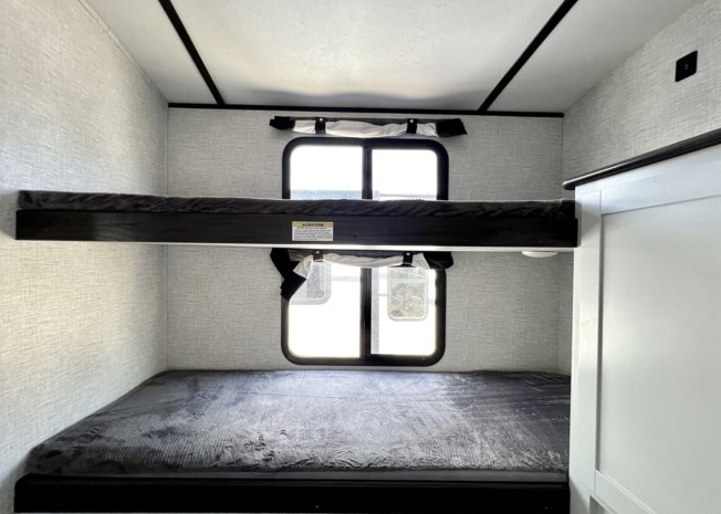 Keystone RV Bullet Ultra Lite 2020