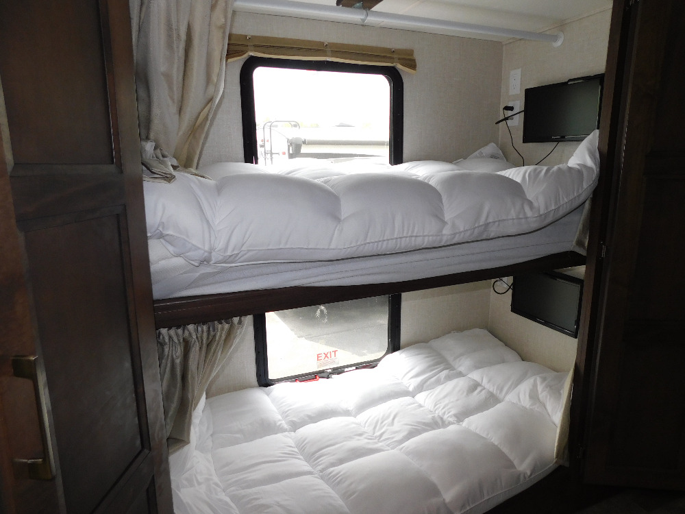 Coachmen Mirada 2019