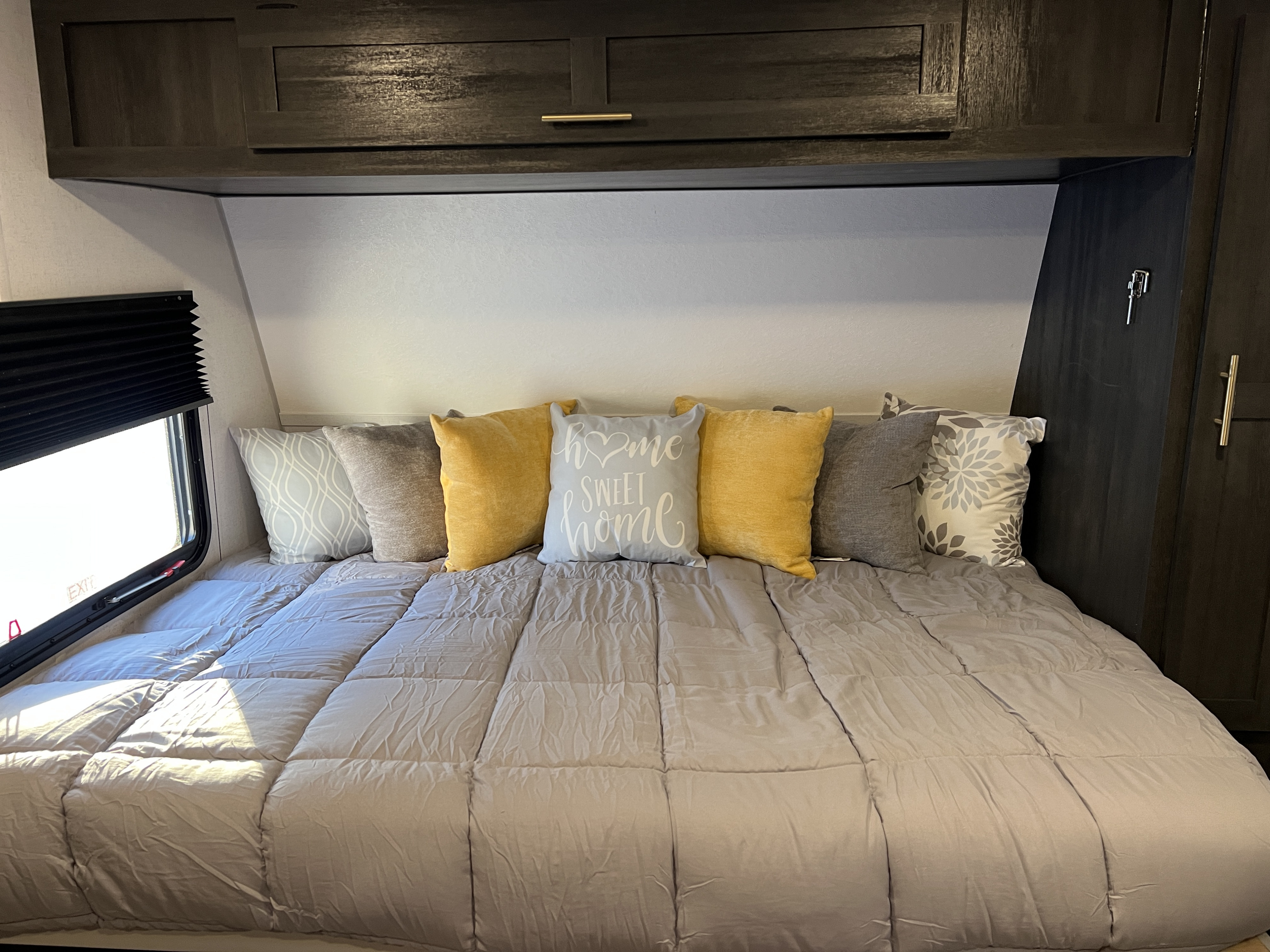 Travel trailer RV Rental 