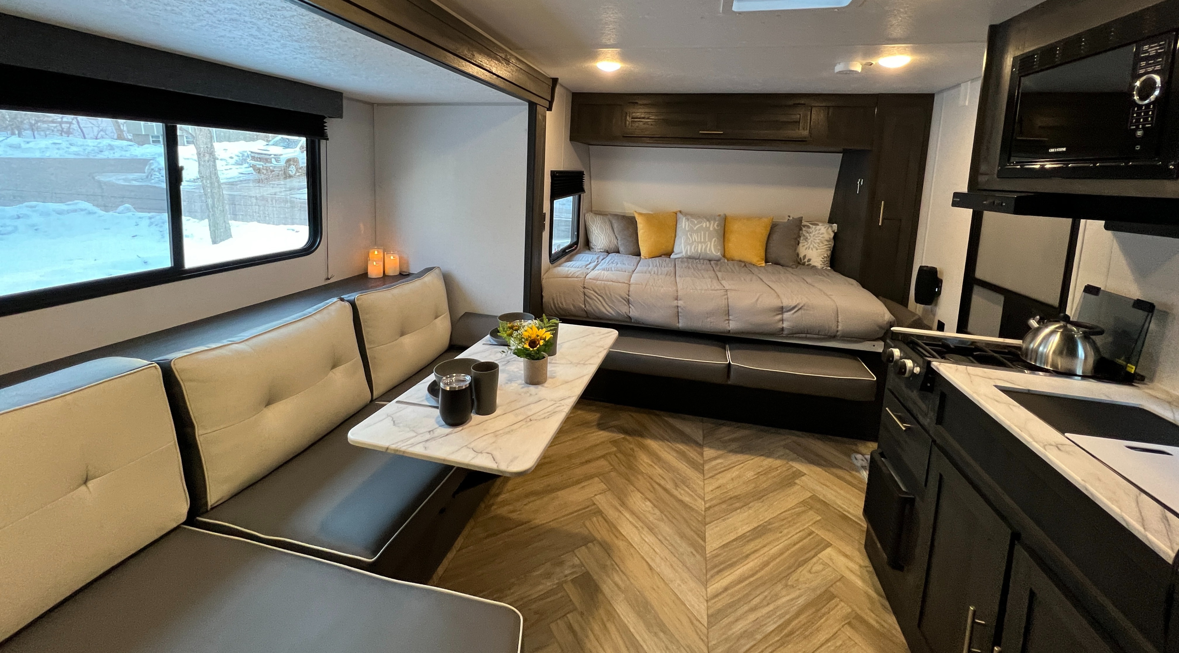 Travel trailer RV Rental 