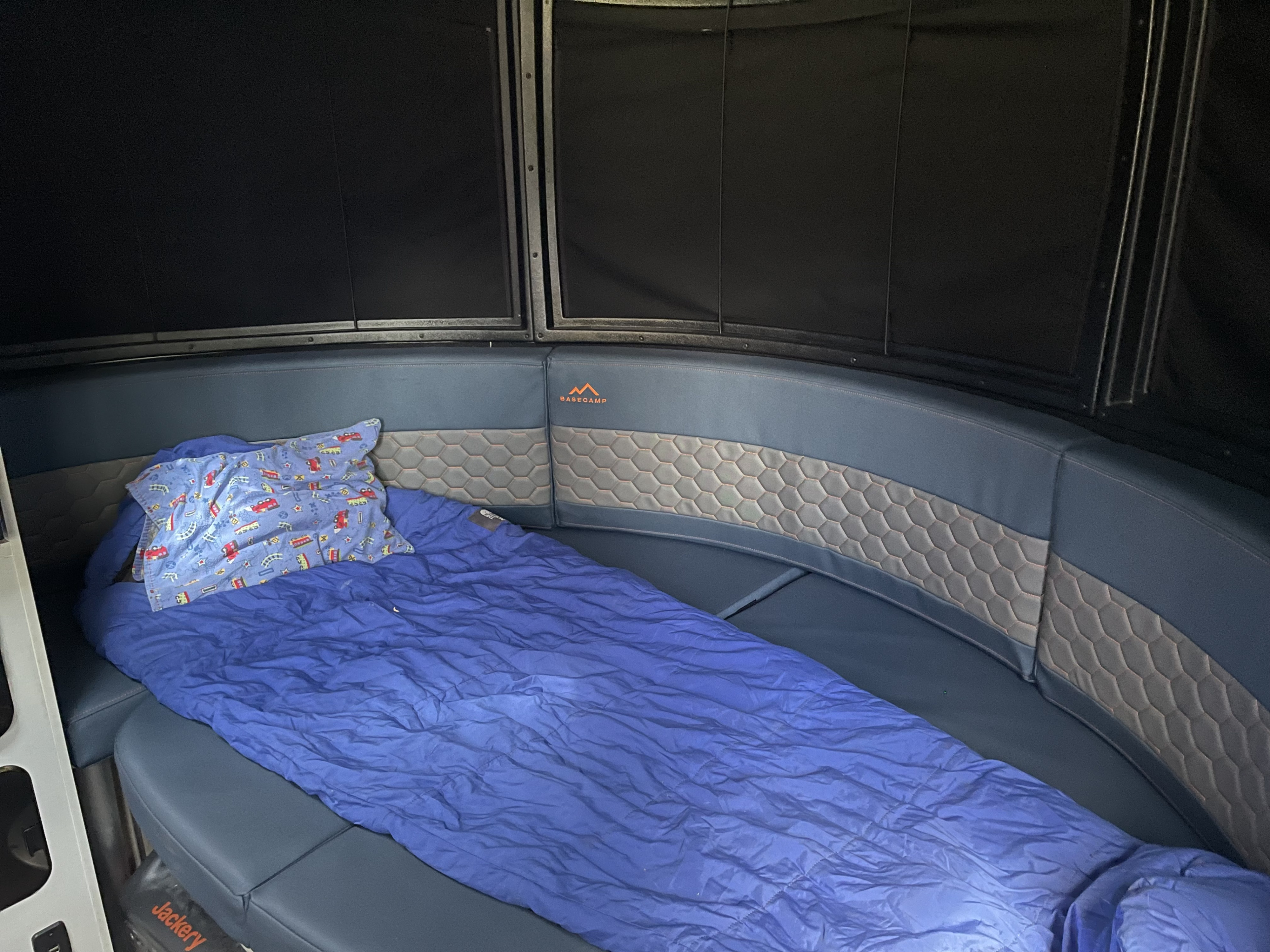Travel trailer RV Rental 