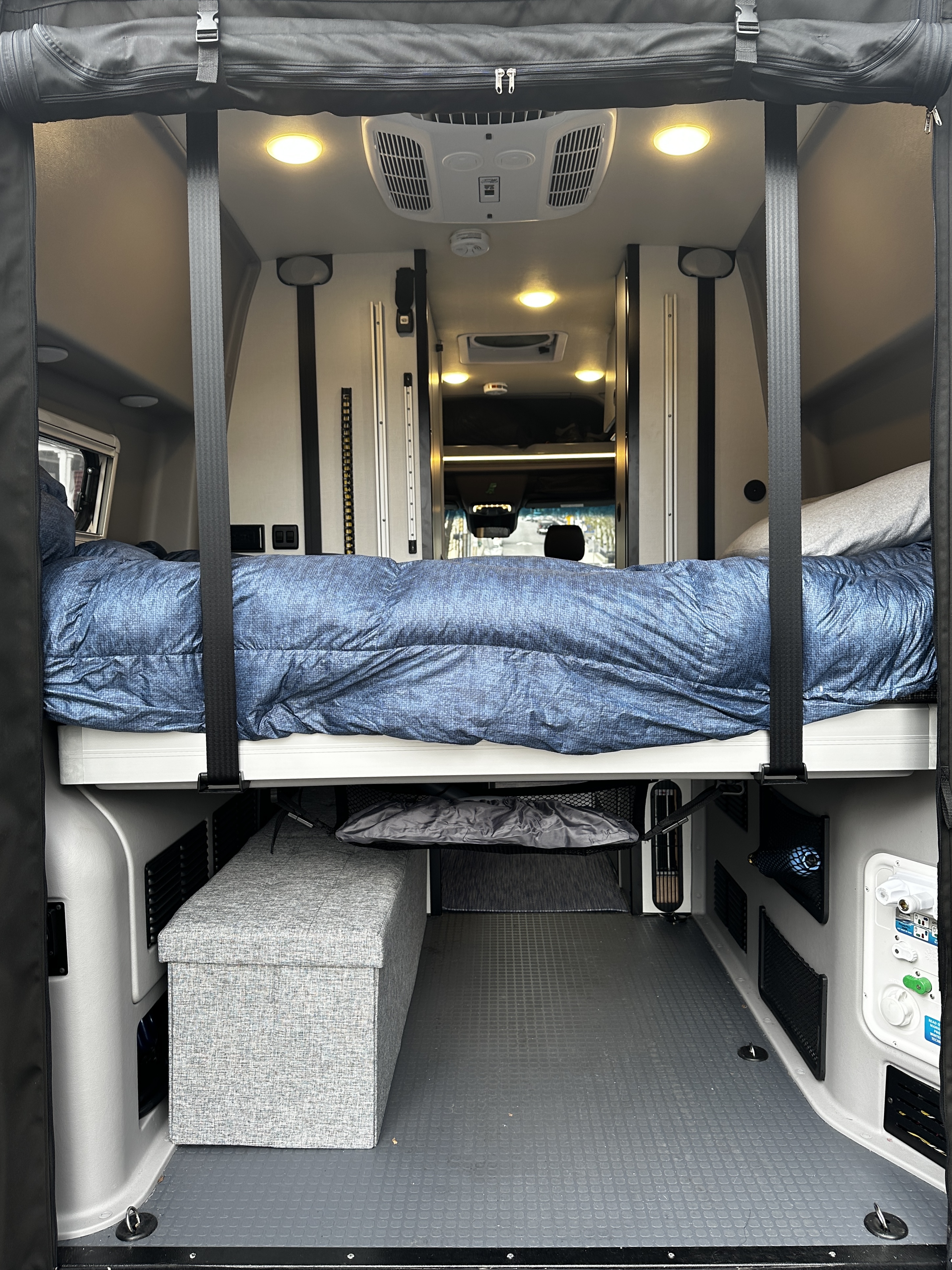 Camper van RV Rental 