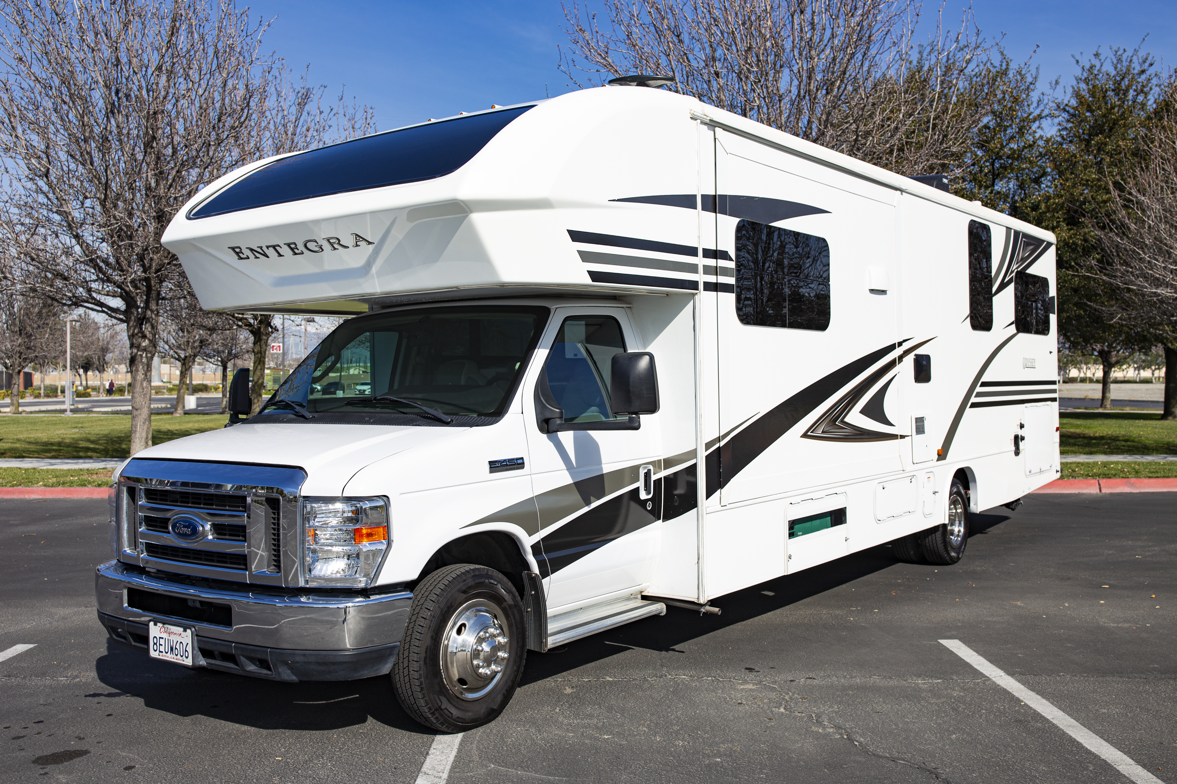 Entegra Odyssey w/bunks -Unlimited Miles!!! $500 Deposit!