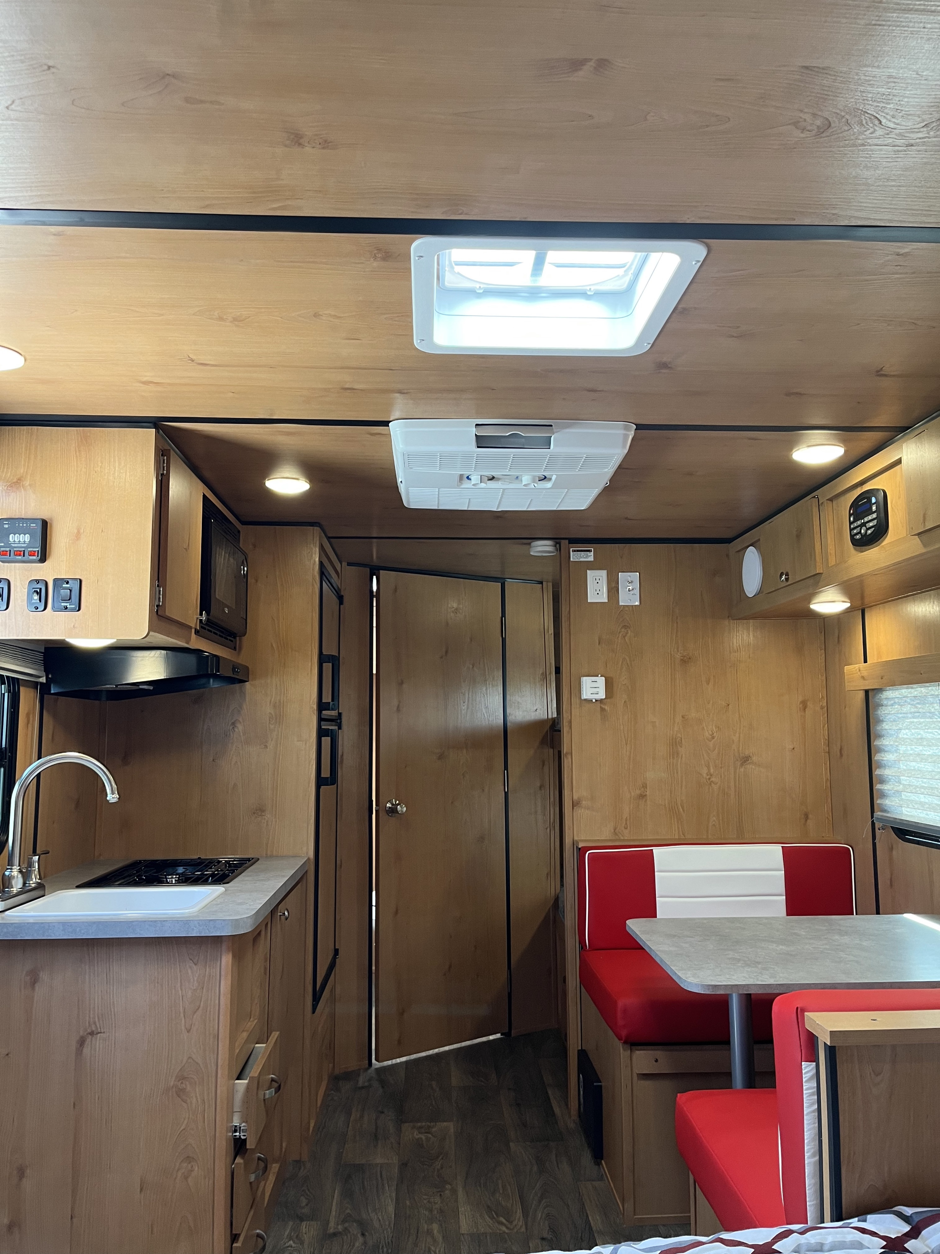 Travel trailer RV Rental 