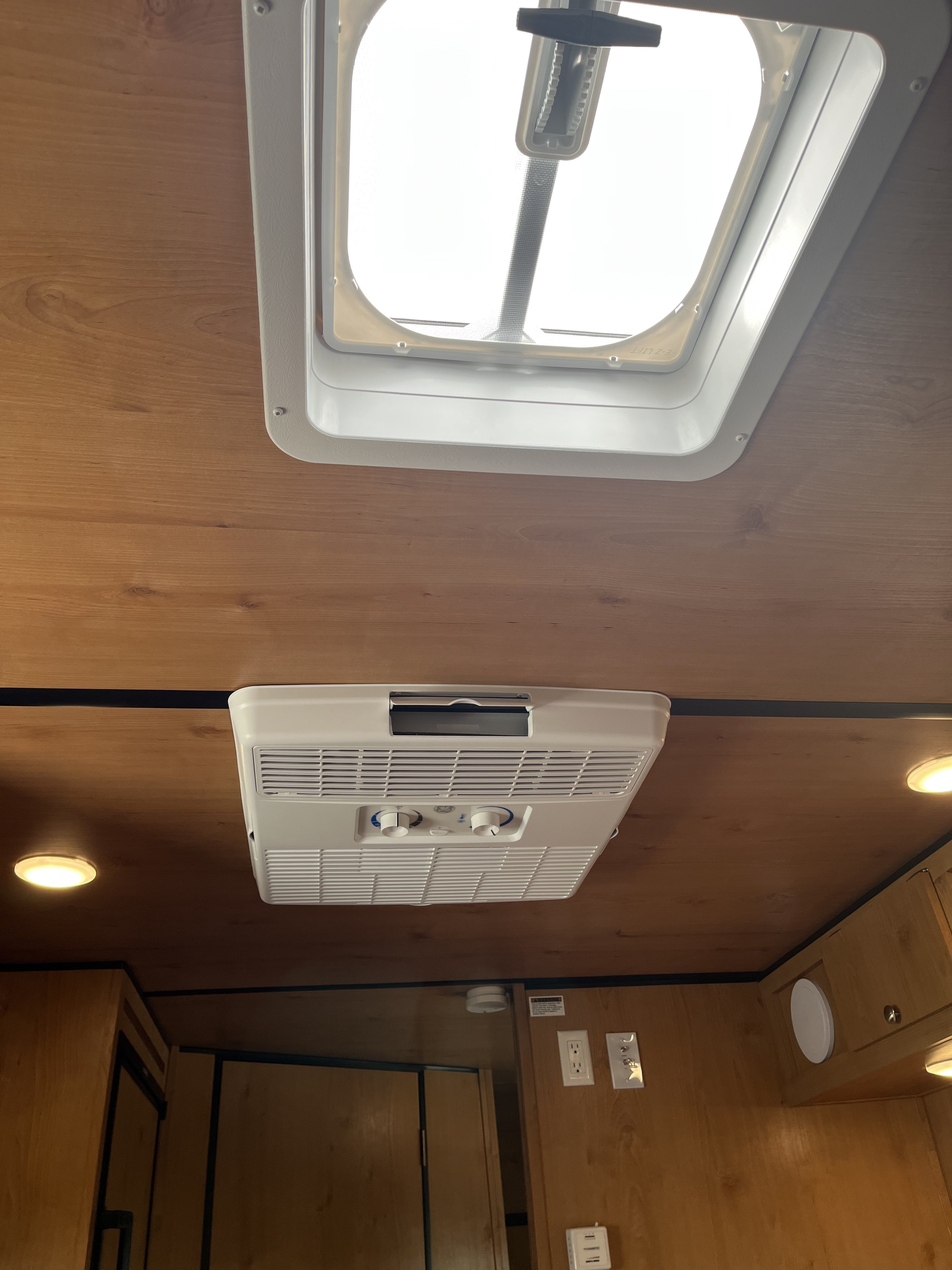 Travel trailer RV Rental 