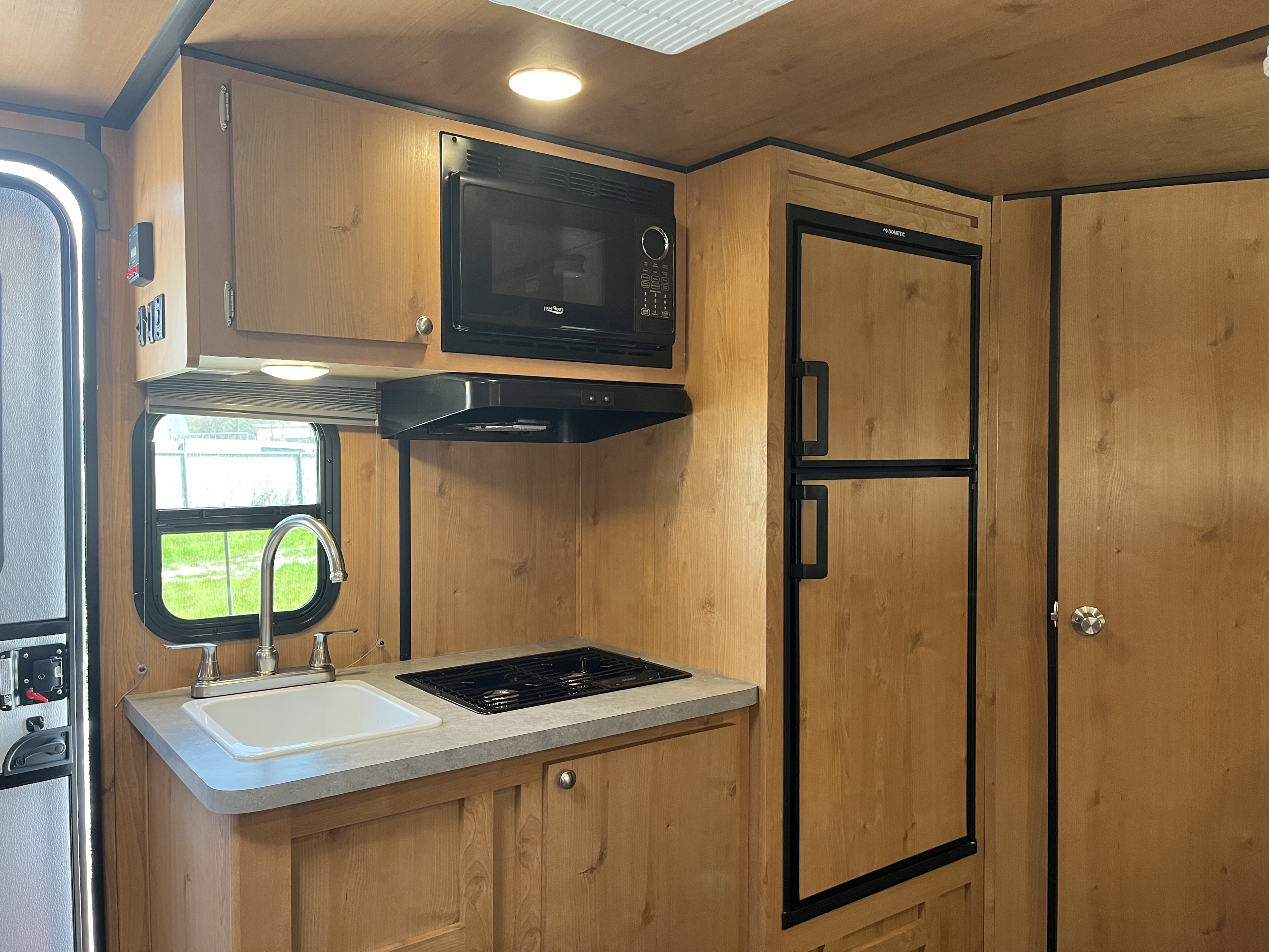 Travel trailer RV Rental 