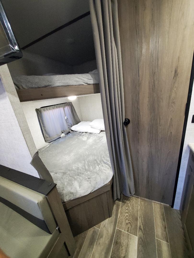 Travel trailer RV Rental 