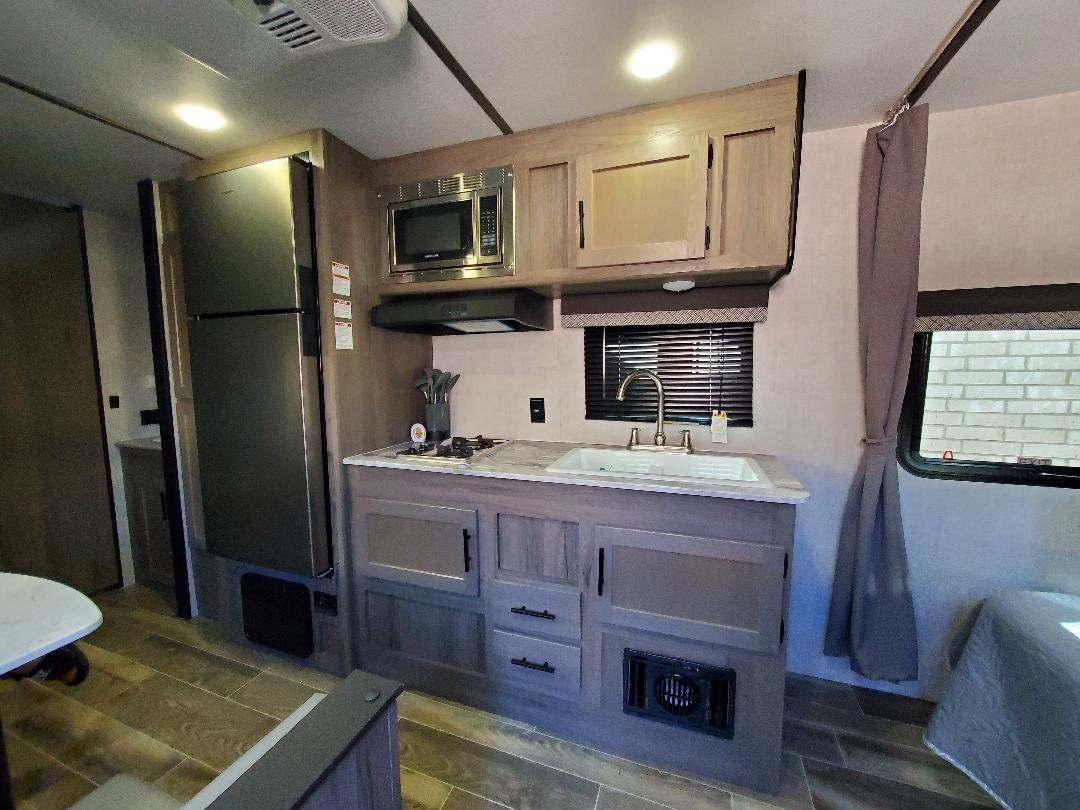Travel trailer RV Rental 