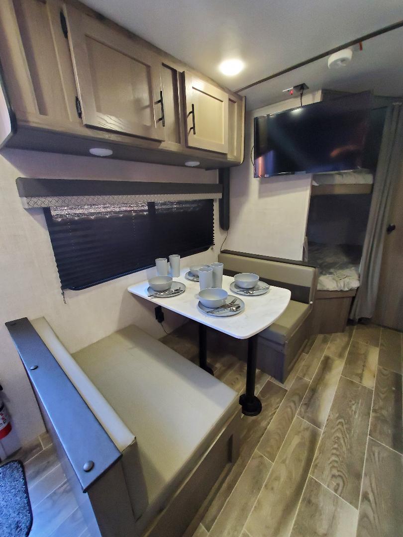 Travel trailer RV Rental 
