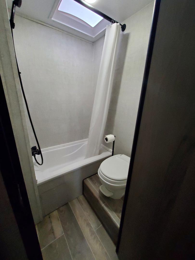 Travel trailer RV Rental 