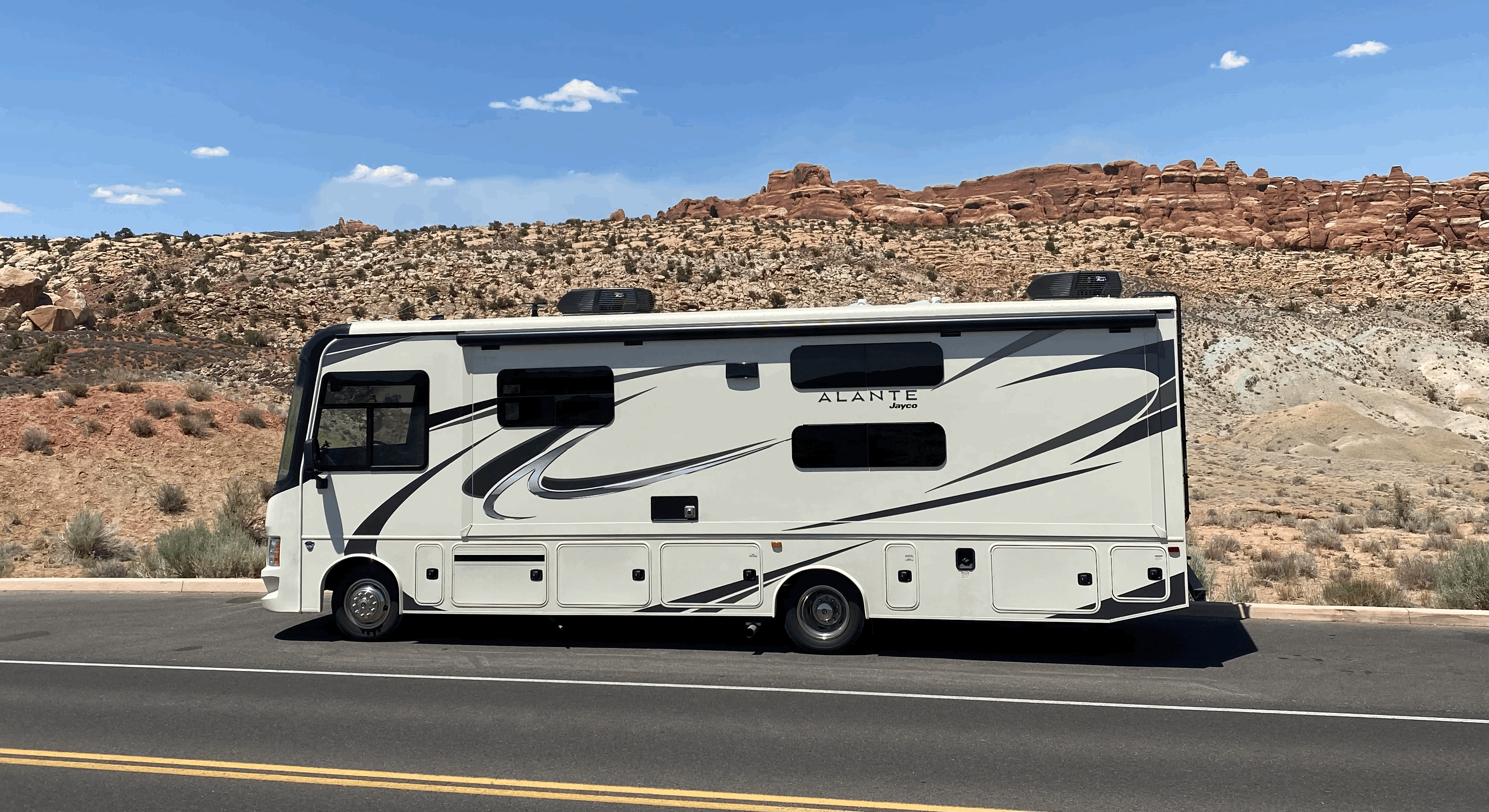 2021 Jayco Alante 29F With Bunk Bed and Outside TV