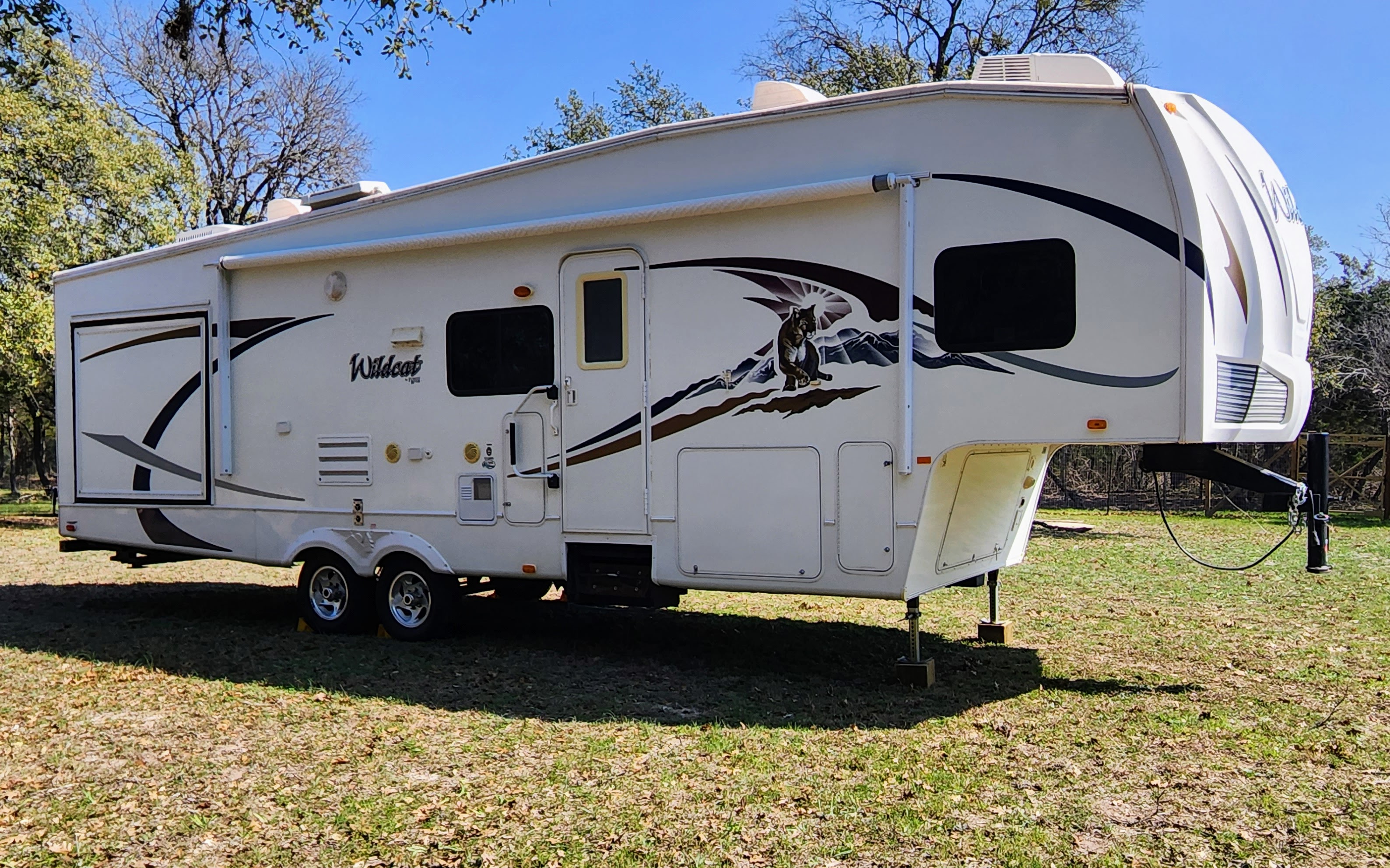 Fifth-wheel RV Rental 