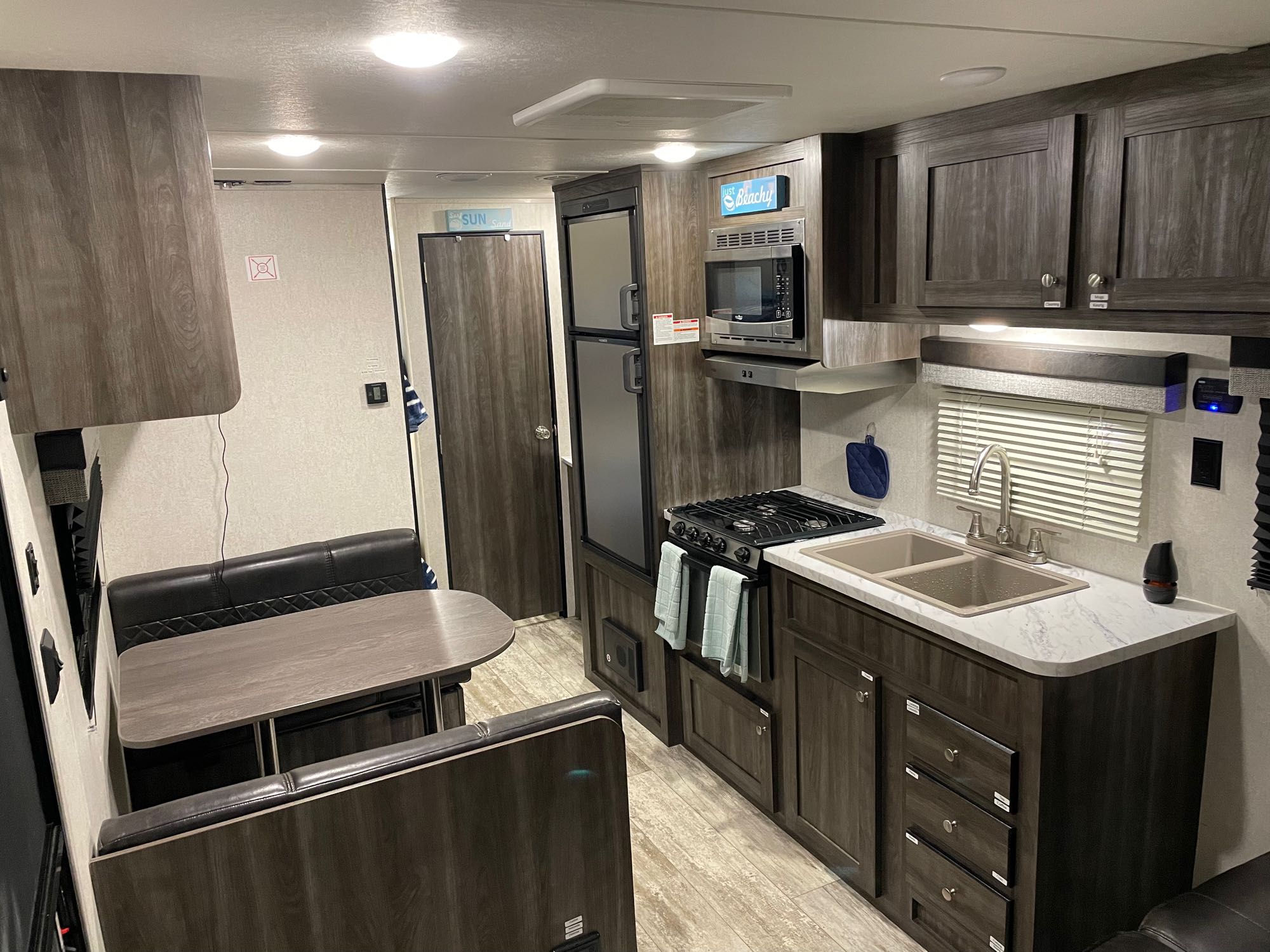 Travel trailer RV Rental 