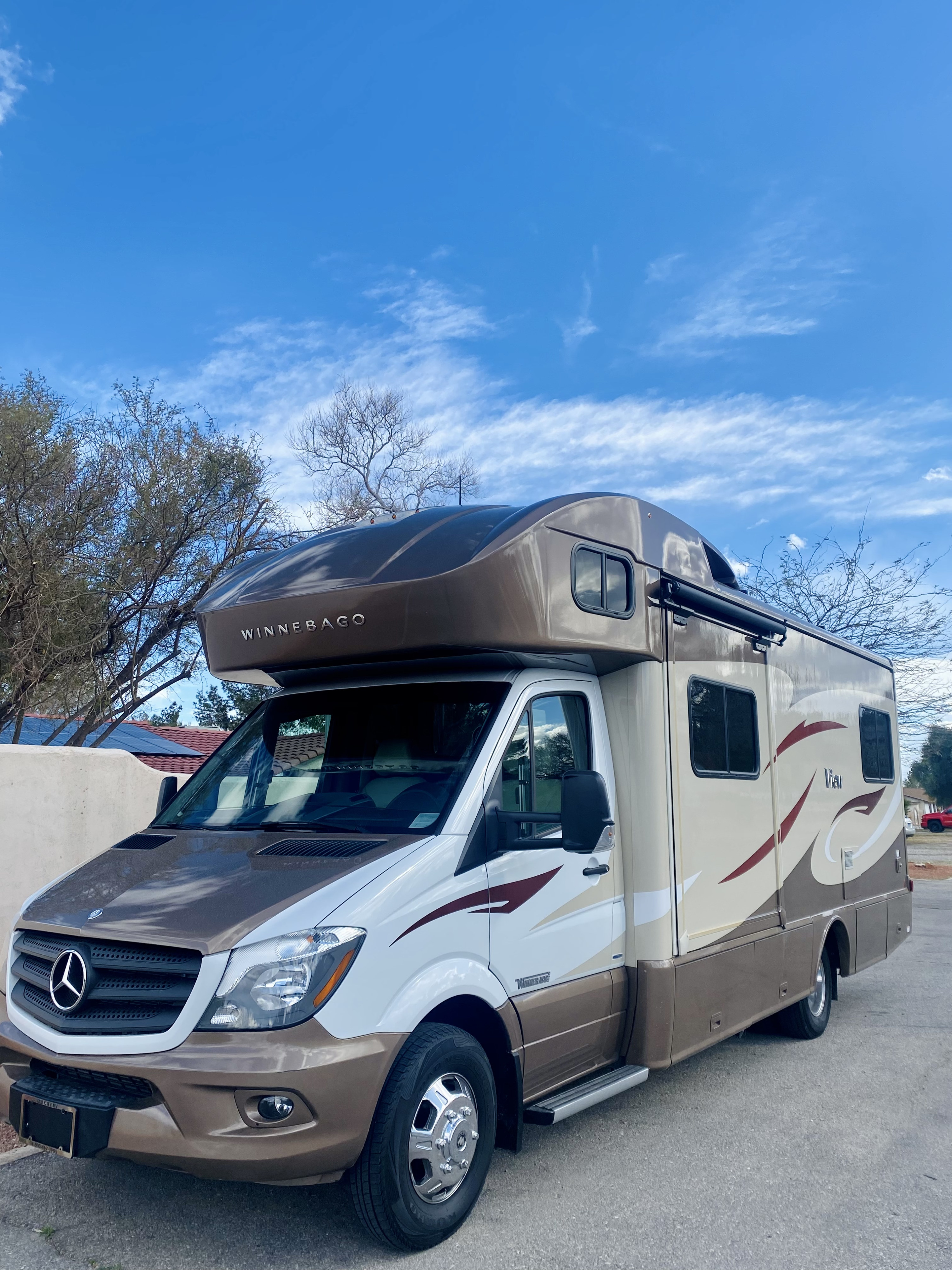2016 Mercedes sleeps 5 Kick Back Kruiser