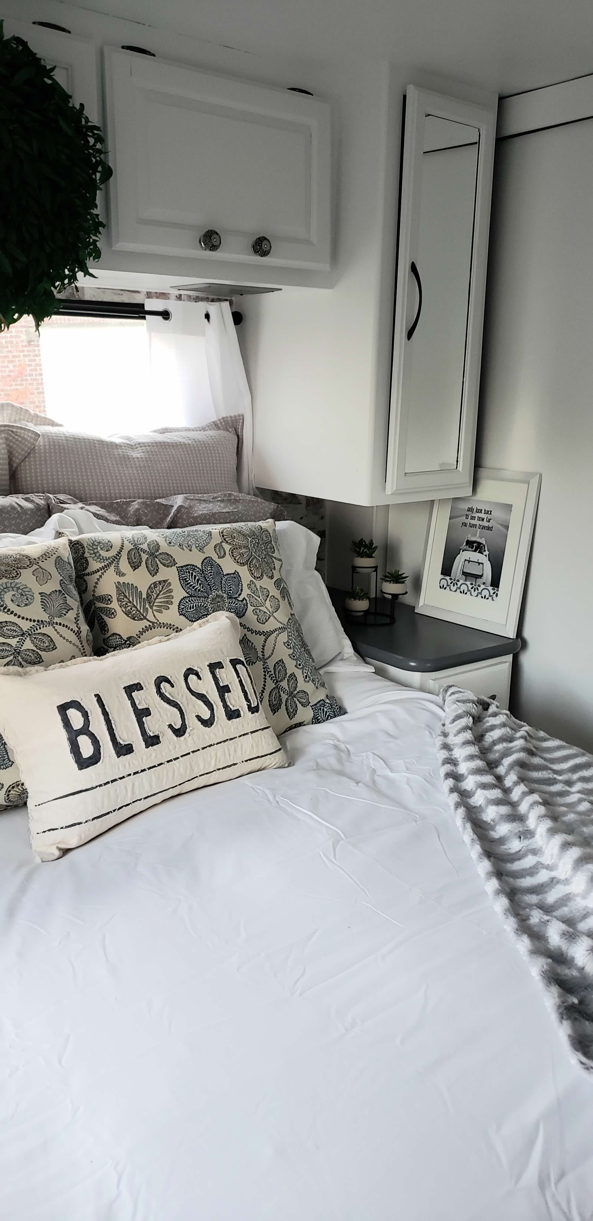 Thor Thor Motorhome 2012