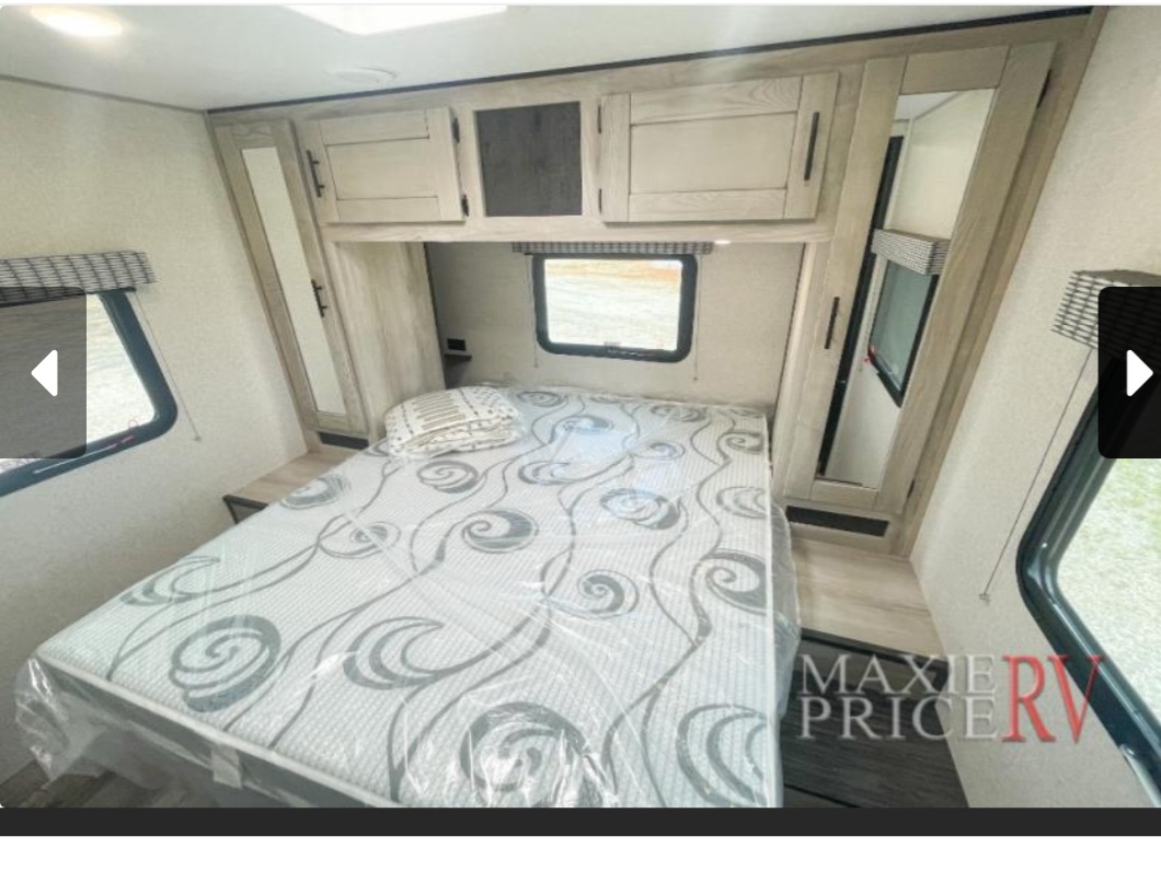 Queen bed with a new 3" memory foam topper.. KZ Connect SE 2022