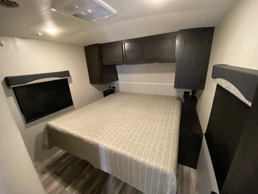 Bedroom with king size bed.. Highland Ridge RV Open Range 2022