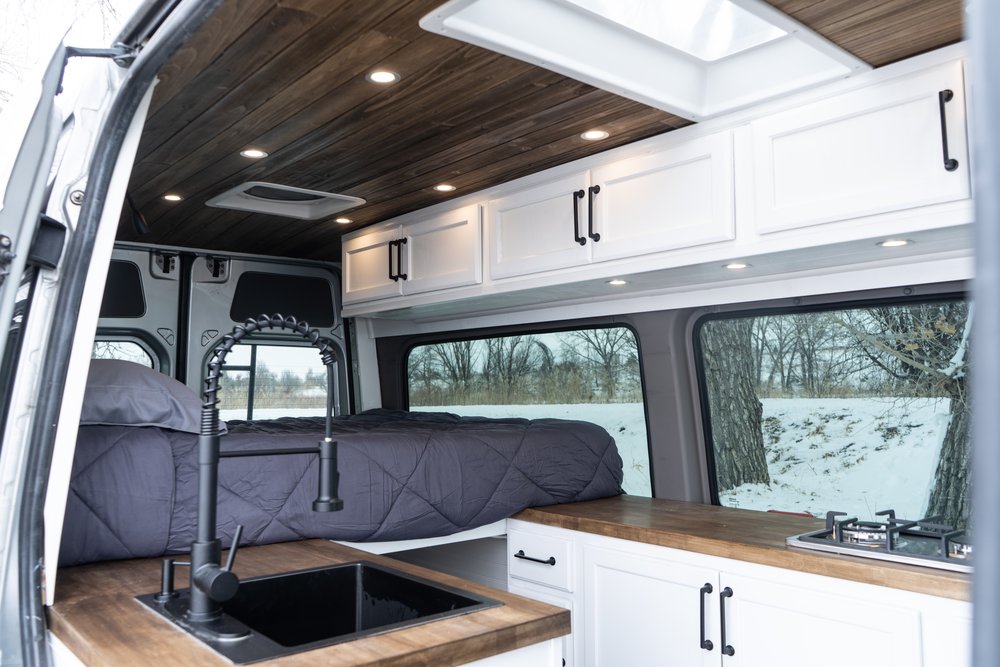 Mercedes-Benz Sprinter Camper Van